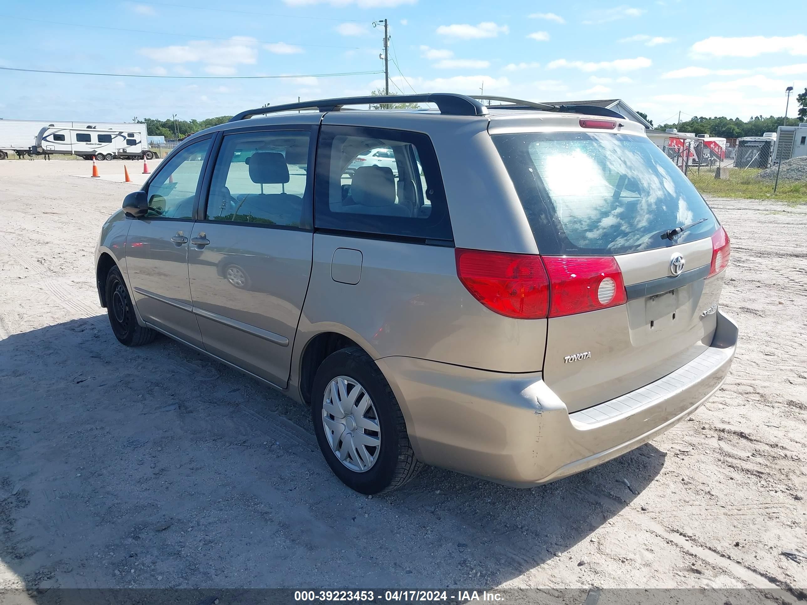 Photo 2 VIN: 5TDZA23C66S578762 - TOYOTA SIENNA 