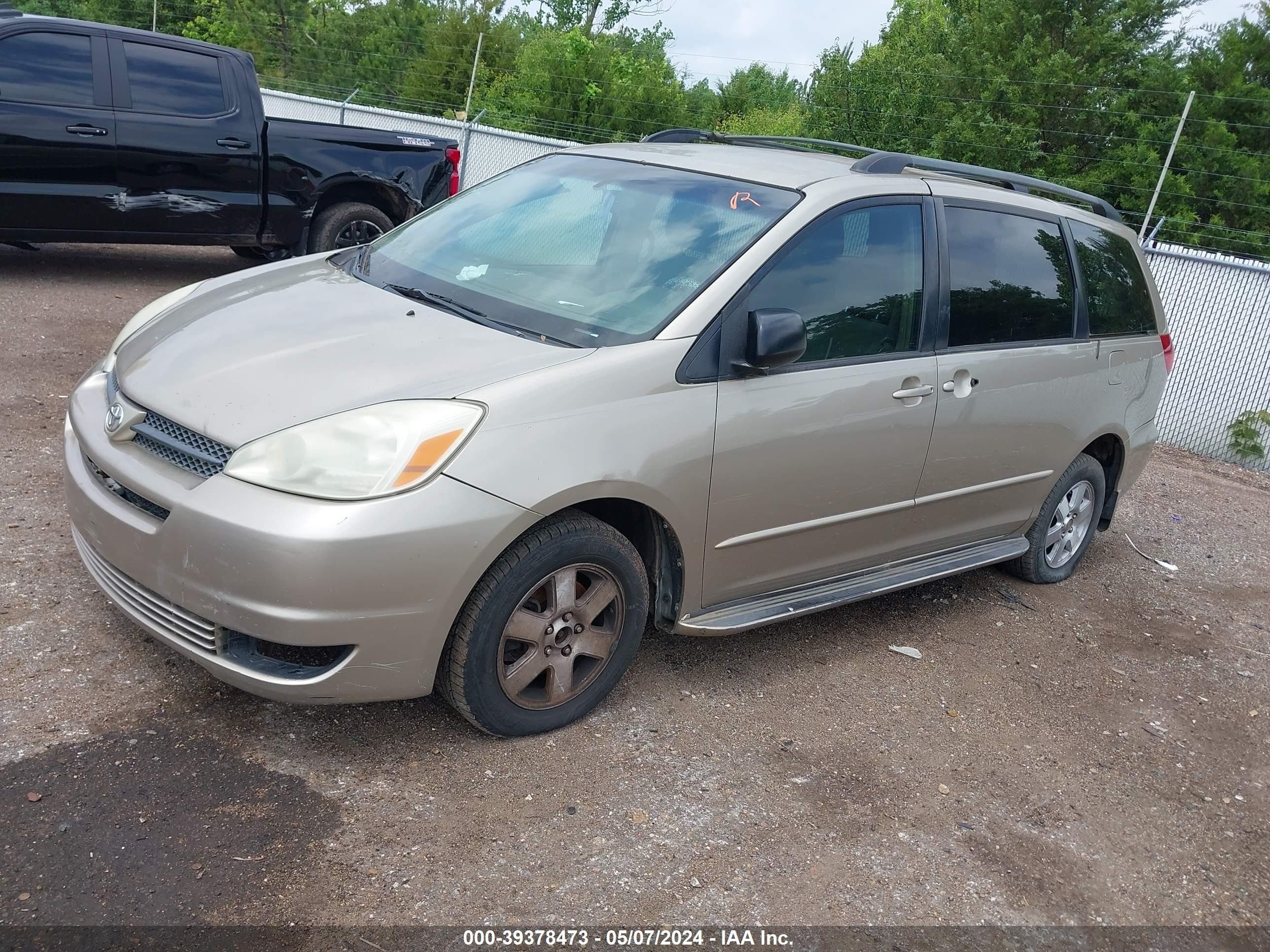 Photo 1 VIN: 5TDZA23C74S186323 - TOYOTA SIENNA 