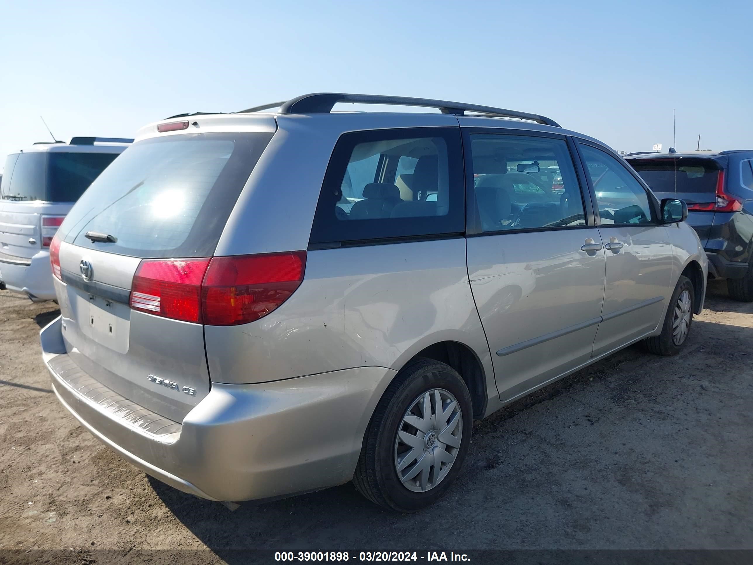 Photo 3 VIN: 5TDZA23C74S196141 - TOYOTA SIENNA 