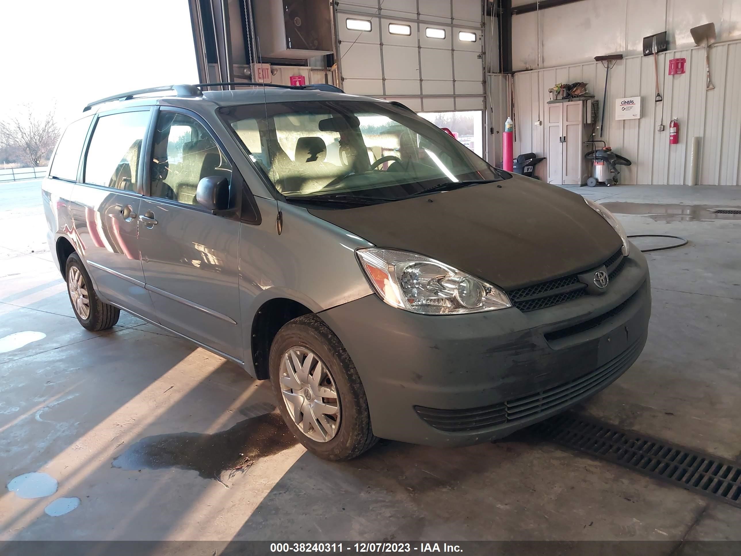 Photo 0 VIN: 5TDZA23C75S251804 - TOYOTA SIENNA 