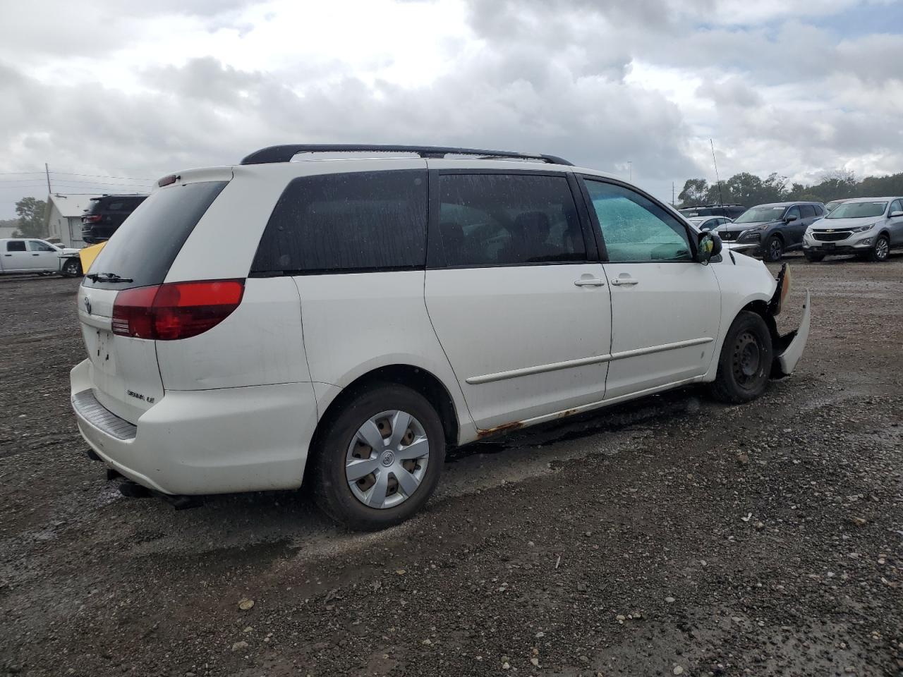 Photo 2 VIN: 5TDZA23C75S375118 - TOYOTA SIENNA 