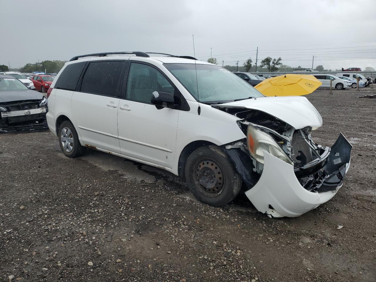 Photo 3 VIN: 5TDZA23C75S375118 - TOYOTA SIENNA 