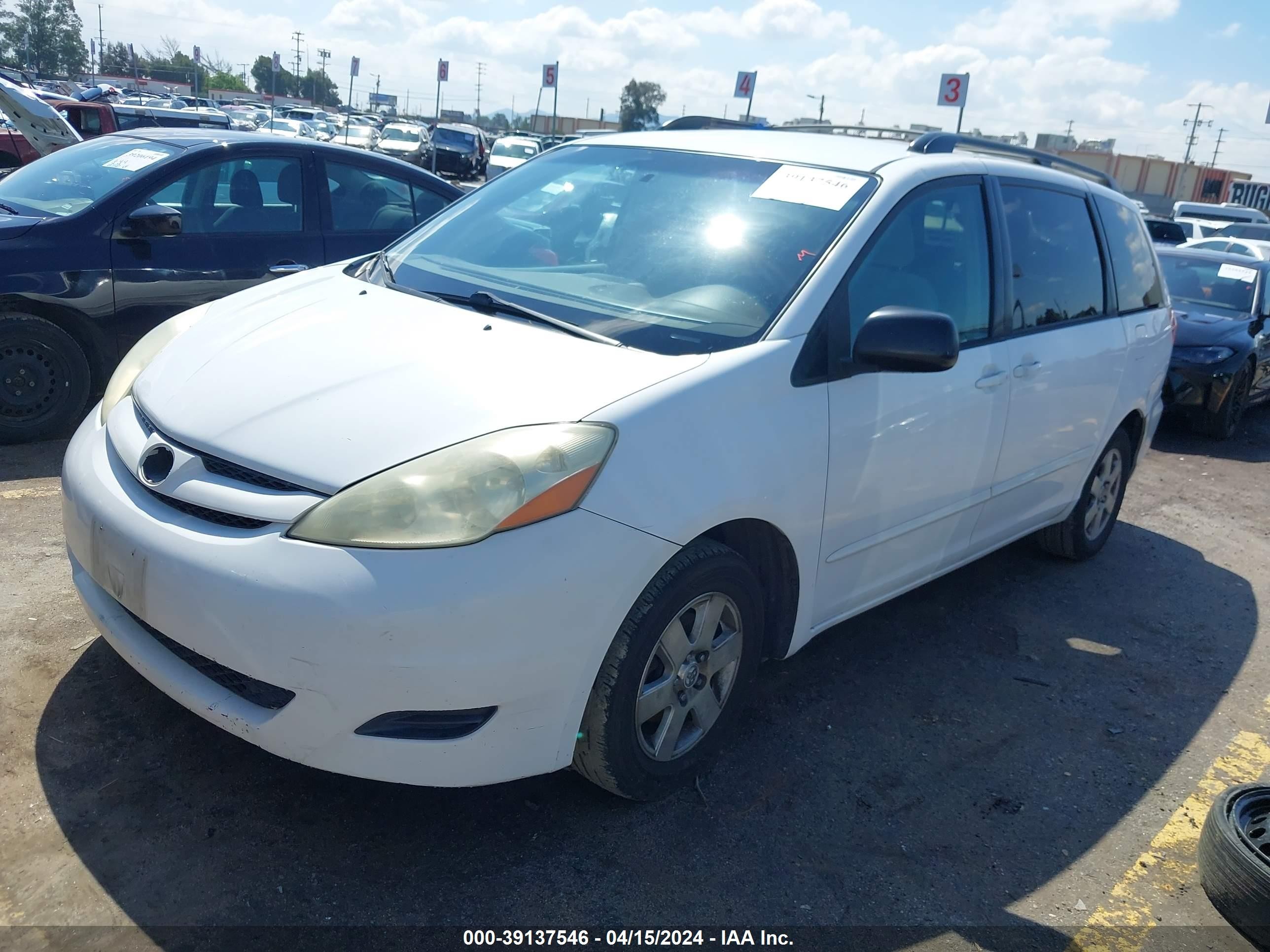 Photo 1 VIN: 5TDZA23C76S427042 - TOYOTA SIENNA 