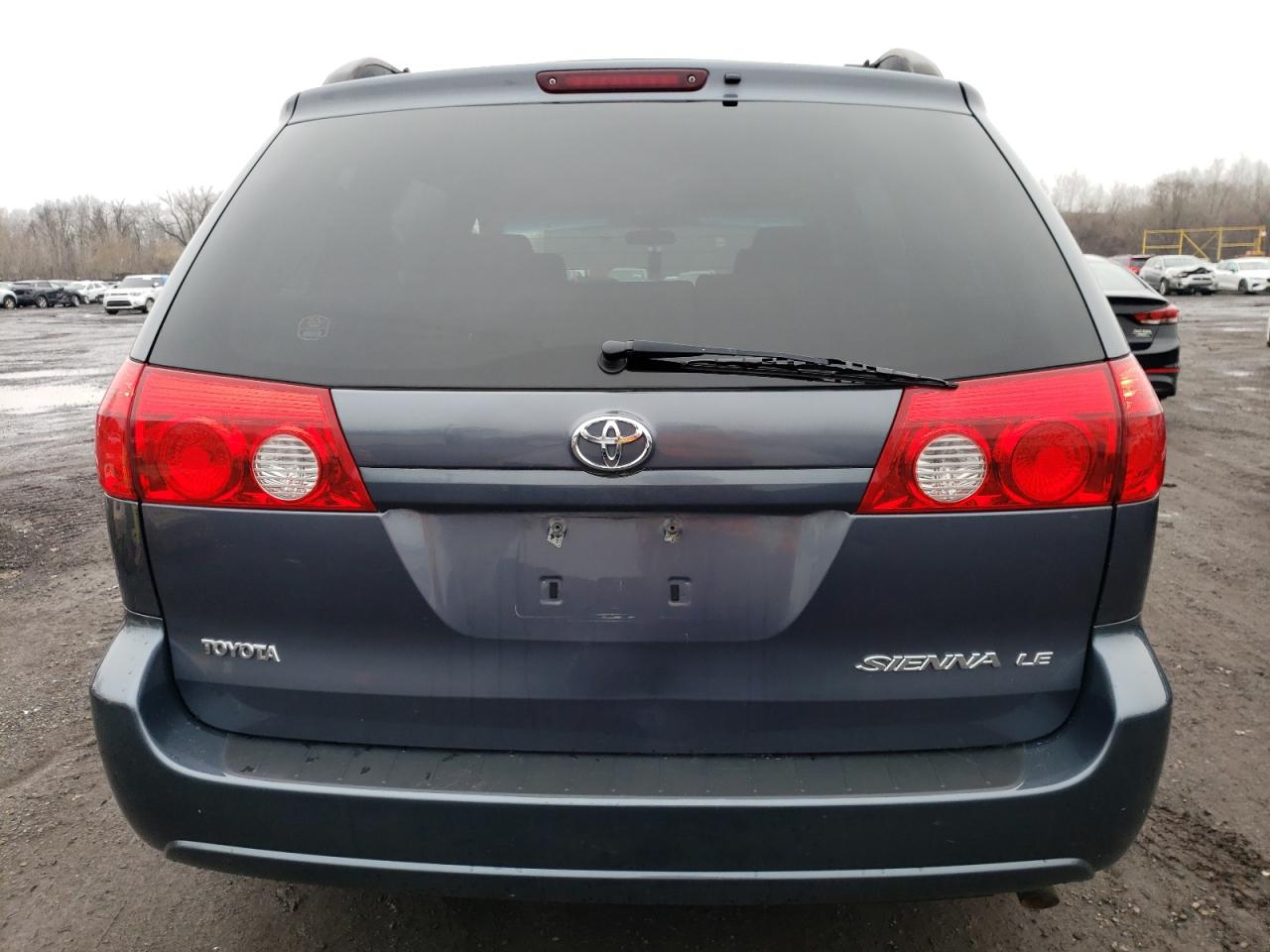 Photo 5 VIN: 5TDZA23C76S499228 - TOYOTA SIENNA 