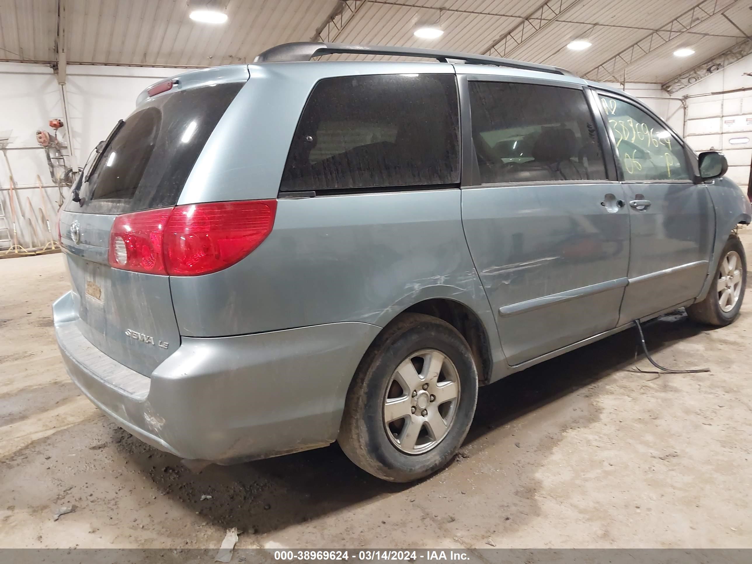 Photo 3 VIN: 5TDZA23C76S520837 - TOYOTA SIENNA 