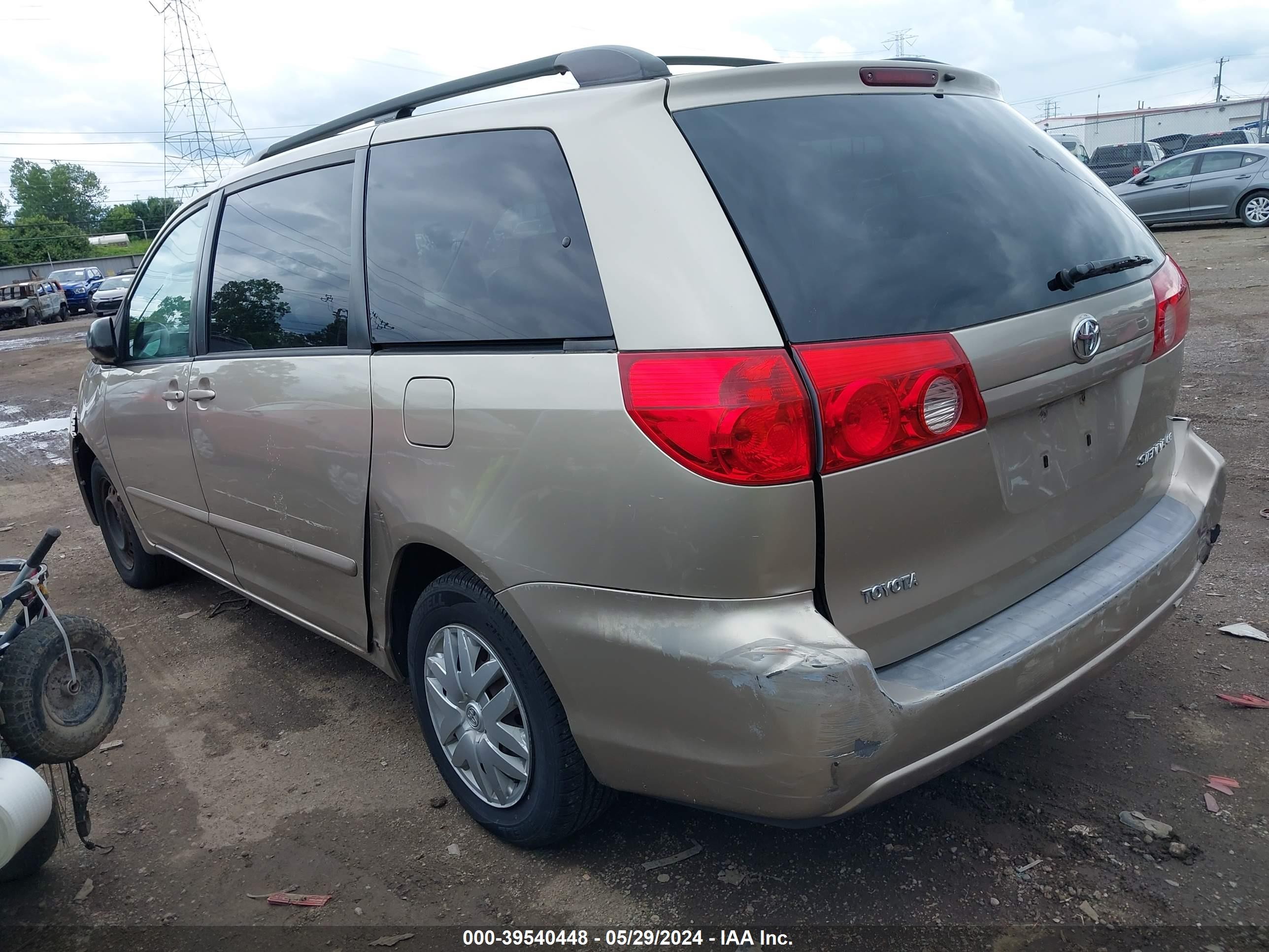 Photo 2 VIN: 5TDZA23C76S567821 - TOYOTA SIENNA 