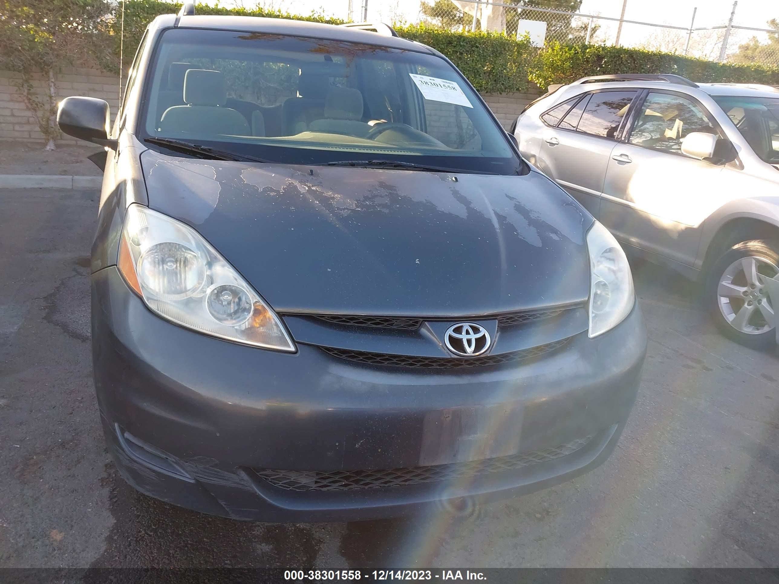 Photo 11 VIN: 5TDZA23C76S586756 - TOYOTA SIENNA 