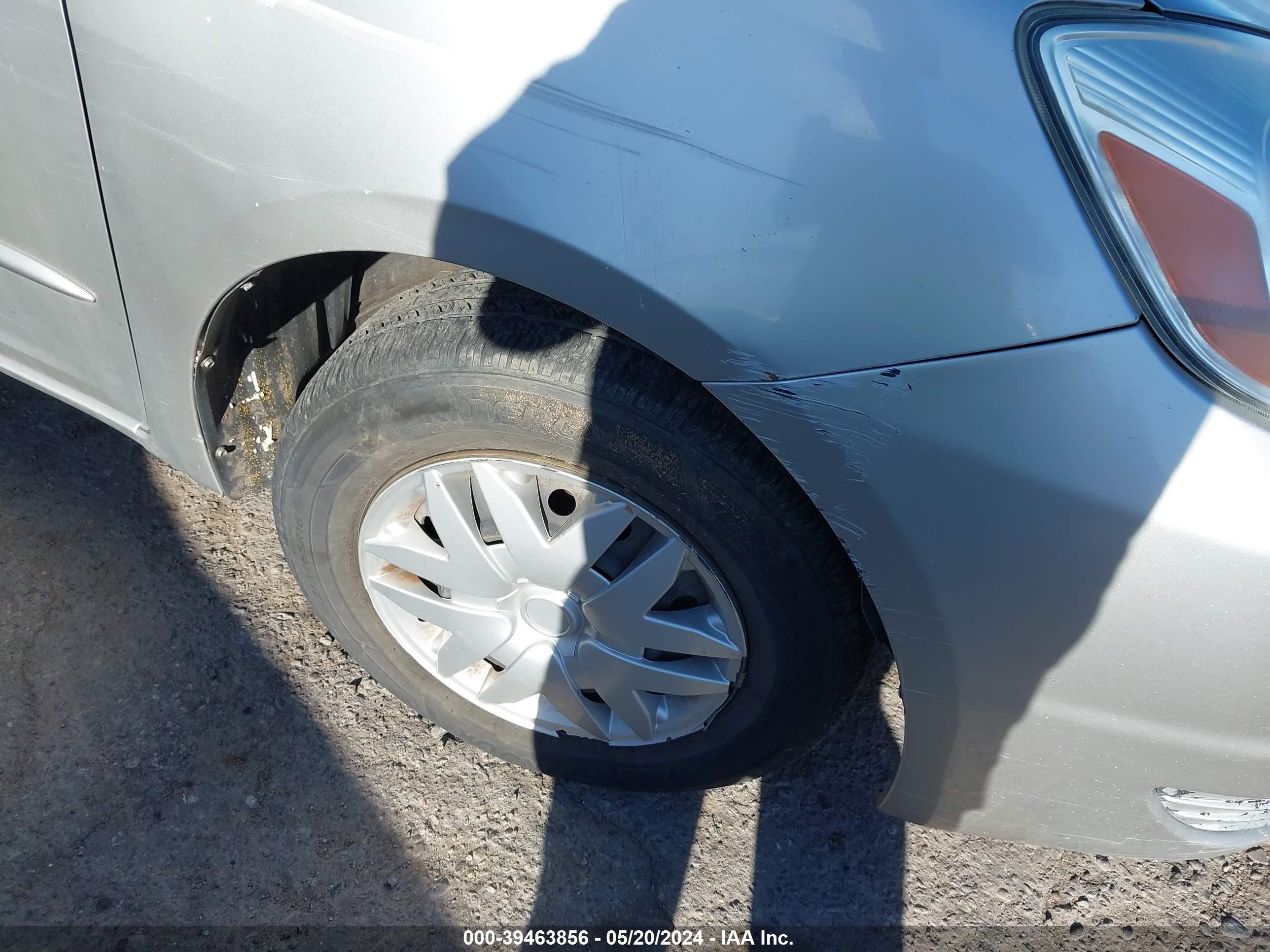 Photo 5 VIN: 5TDZA23C84S002698 - TOYOTA SIENNA 