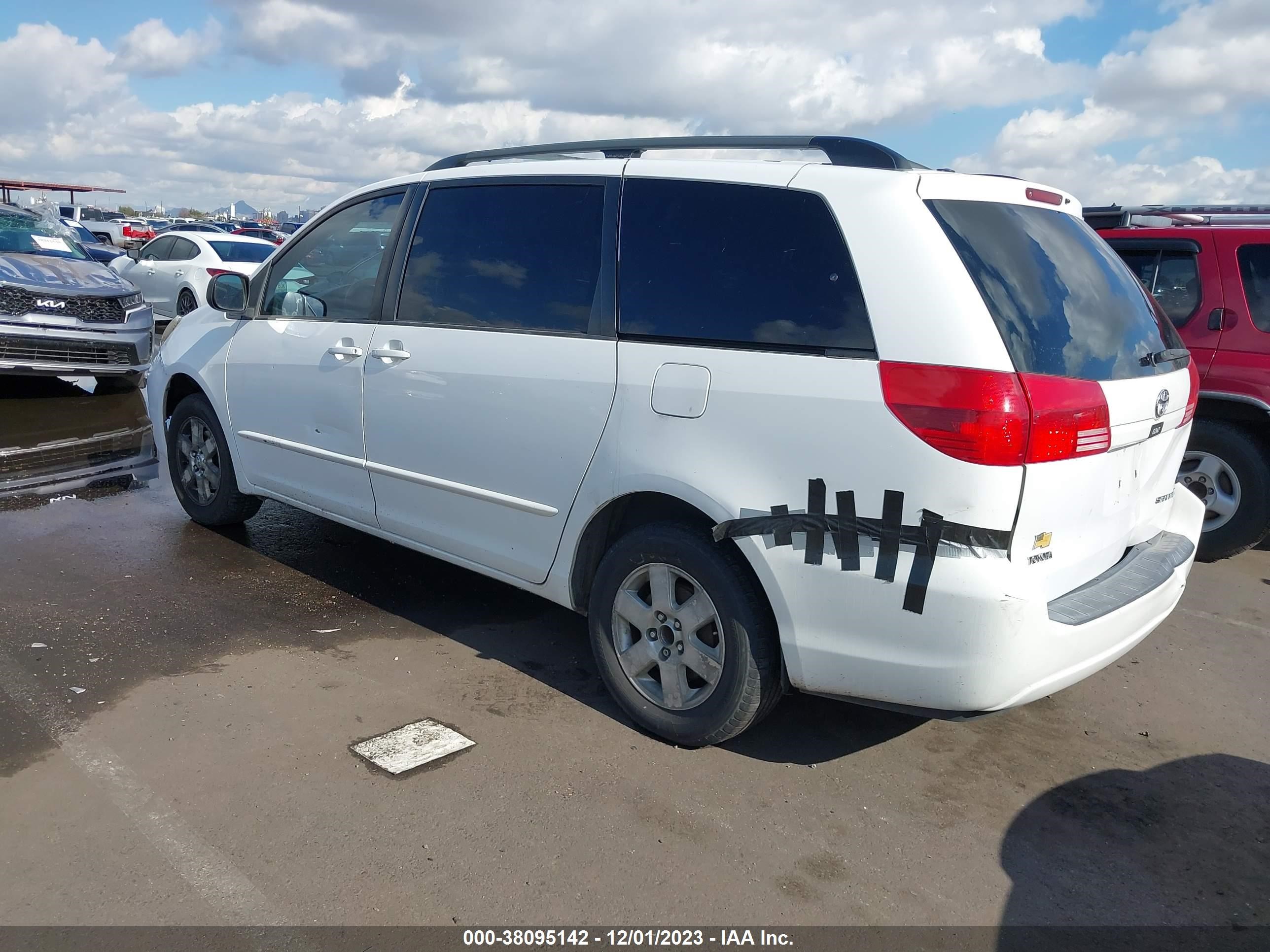 Photo 2 VIN: 5TDZA23C84S033000 - TOYOTA SIENNA 