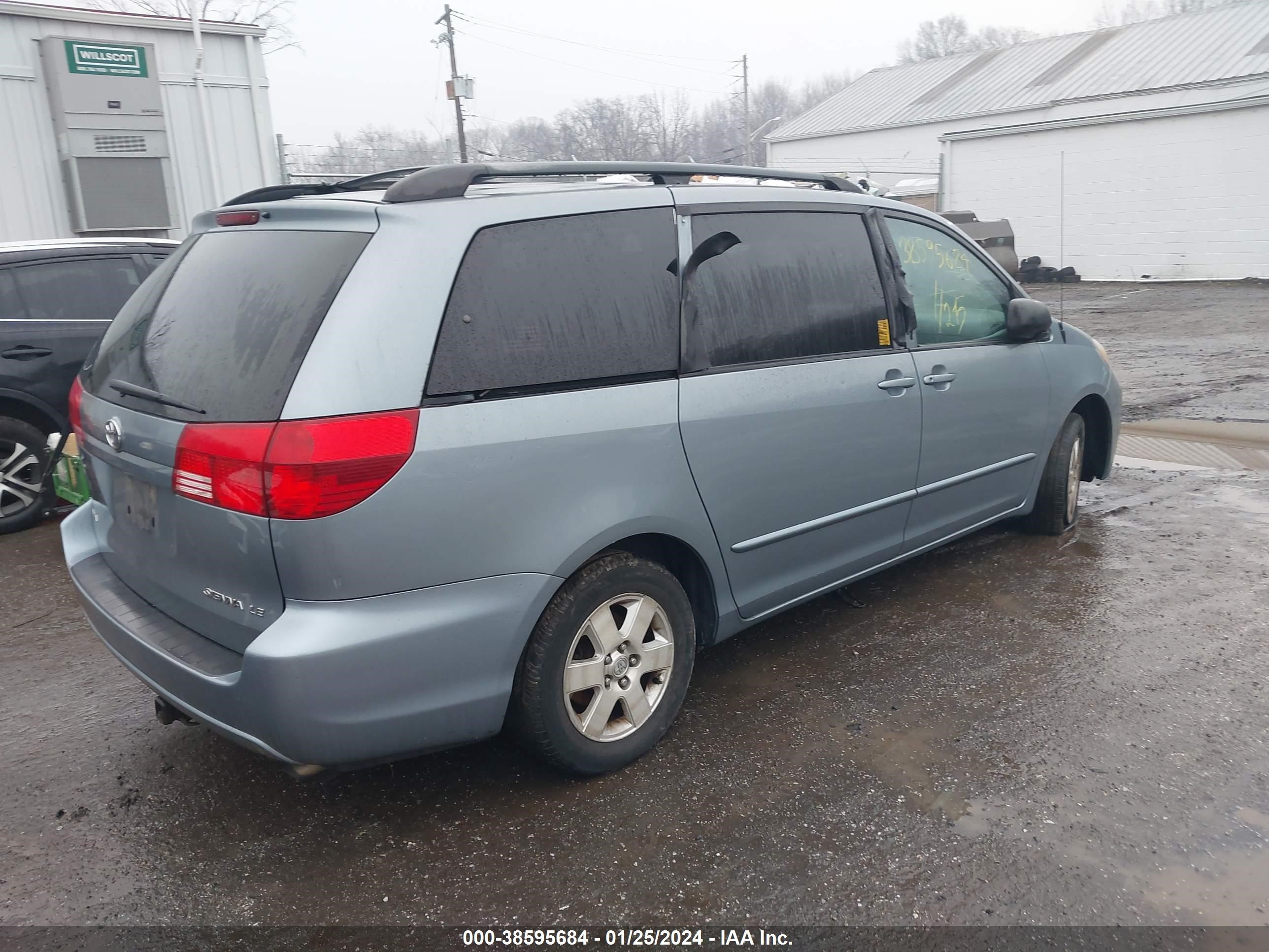 Photo 3 VIN: 5TDZA23C84S055840 - TOYOTA SIENNA 