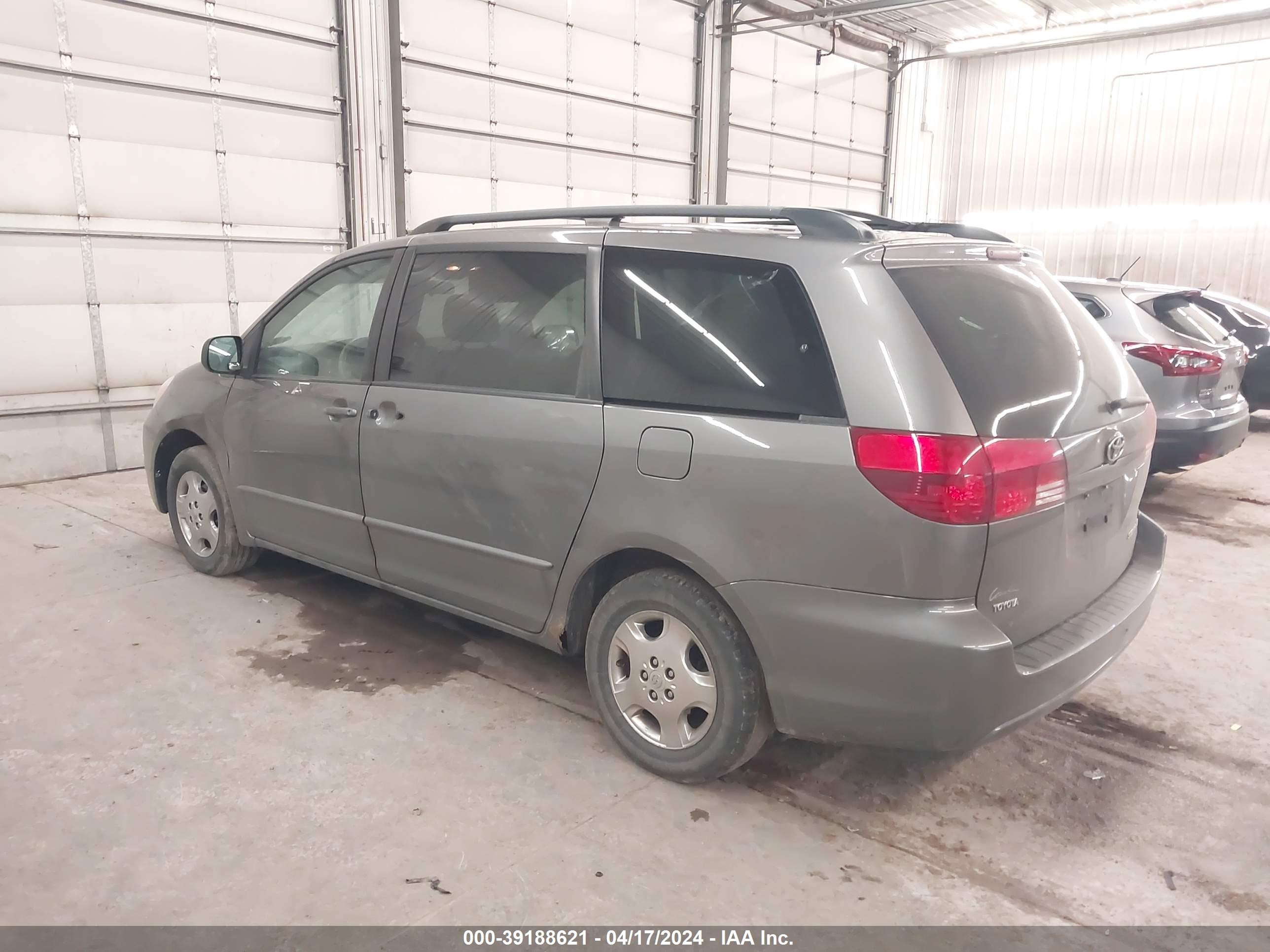 Photo 2 VIN: 5TDZA23C84S187321 - TOYOTA SIENNA 