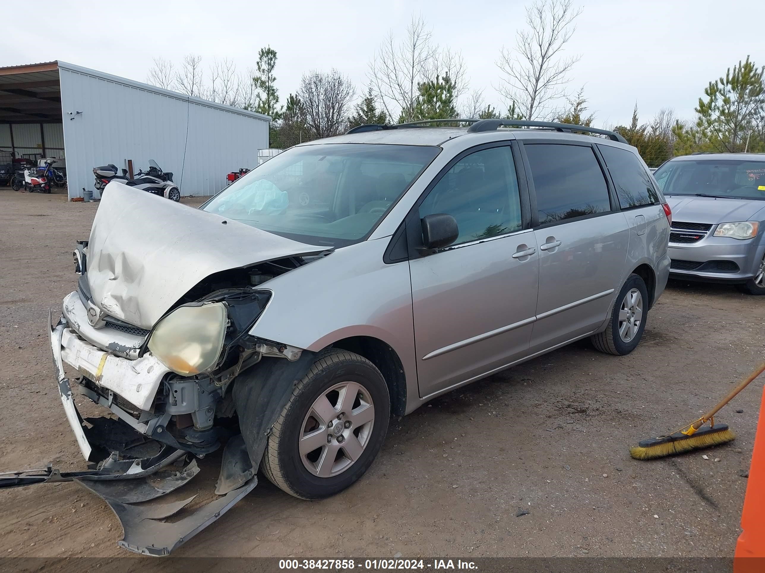 Photo 1 VIN: 5TDZA23C84S190235 - TOYOTA SIENNA 