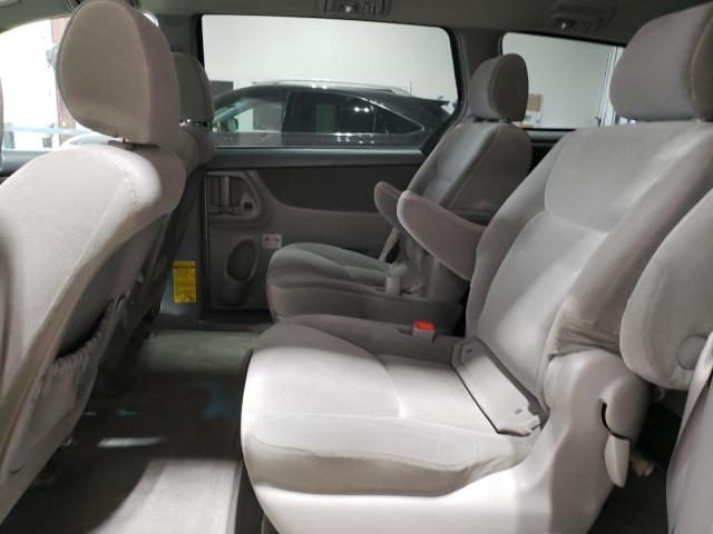 Photo 9 VIN: 5TDZA23C85S304526 - TOYOTA SIENNA CE 