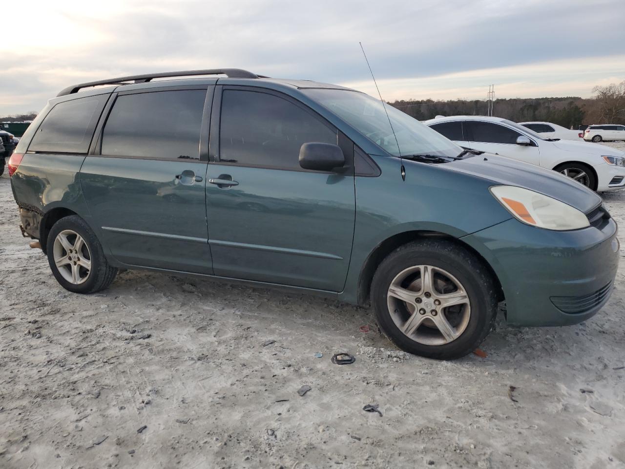 Photo 3 VIN: 5TDZA23C85S386046 - TOYOTA SIENNA 