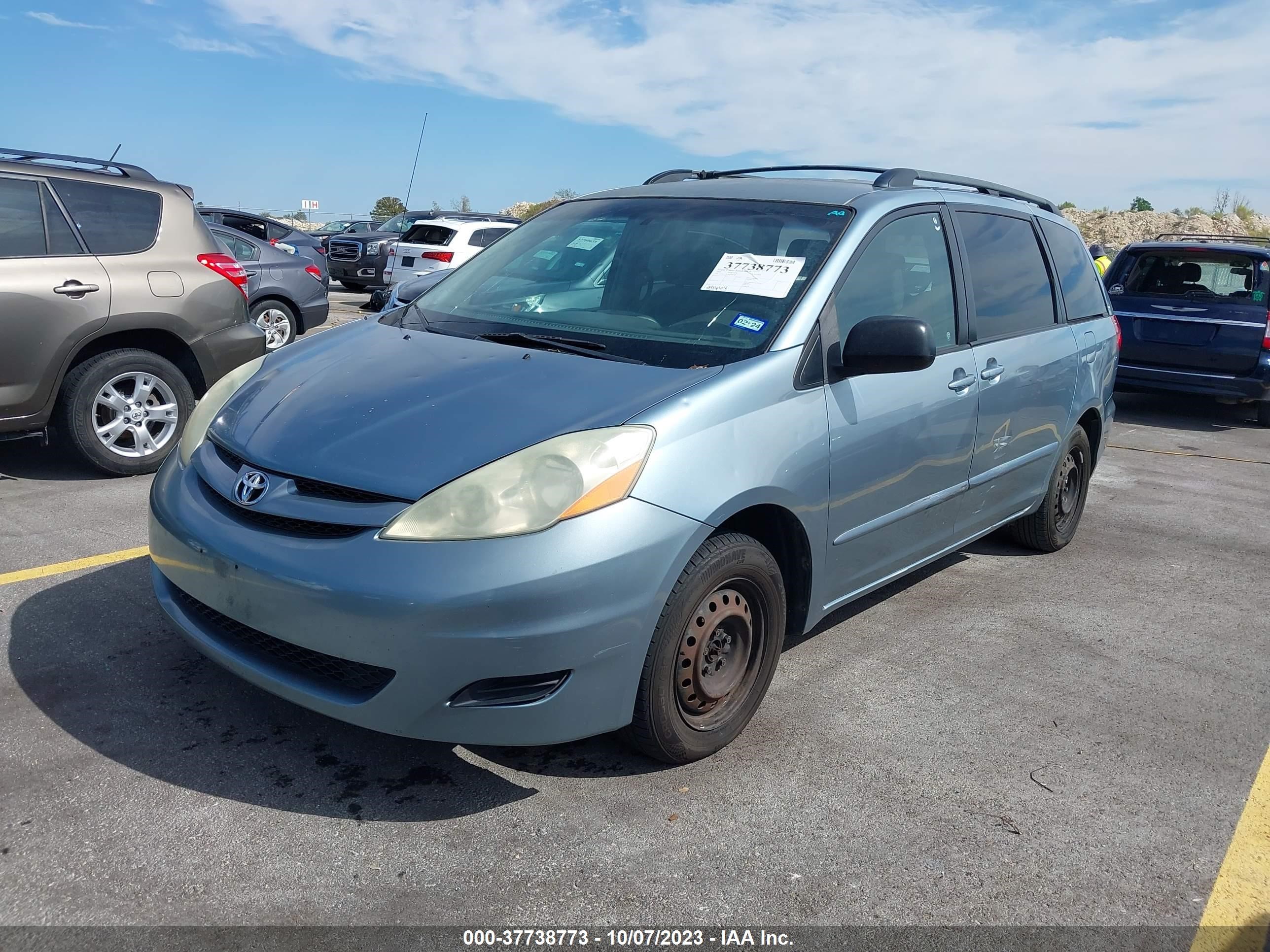 Photo 1 VIN: 5TDZA23C86S446781 - TOYOTA SIENNA 