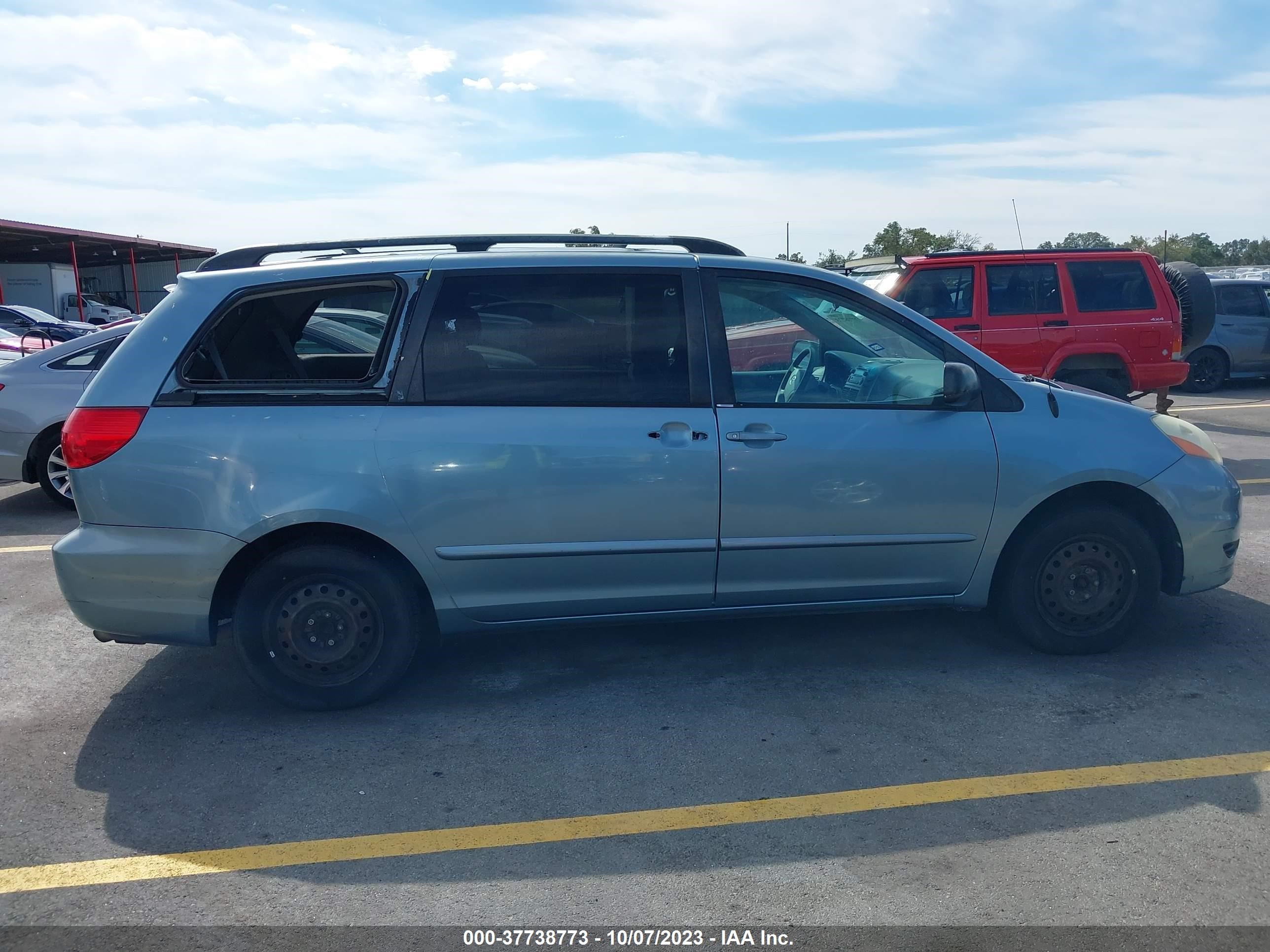 Photo 12 VIN: 5TDZA23C86S446781 - TOYOTA SIENNA 