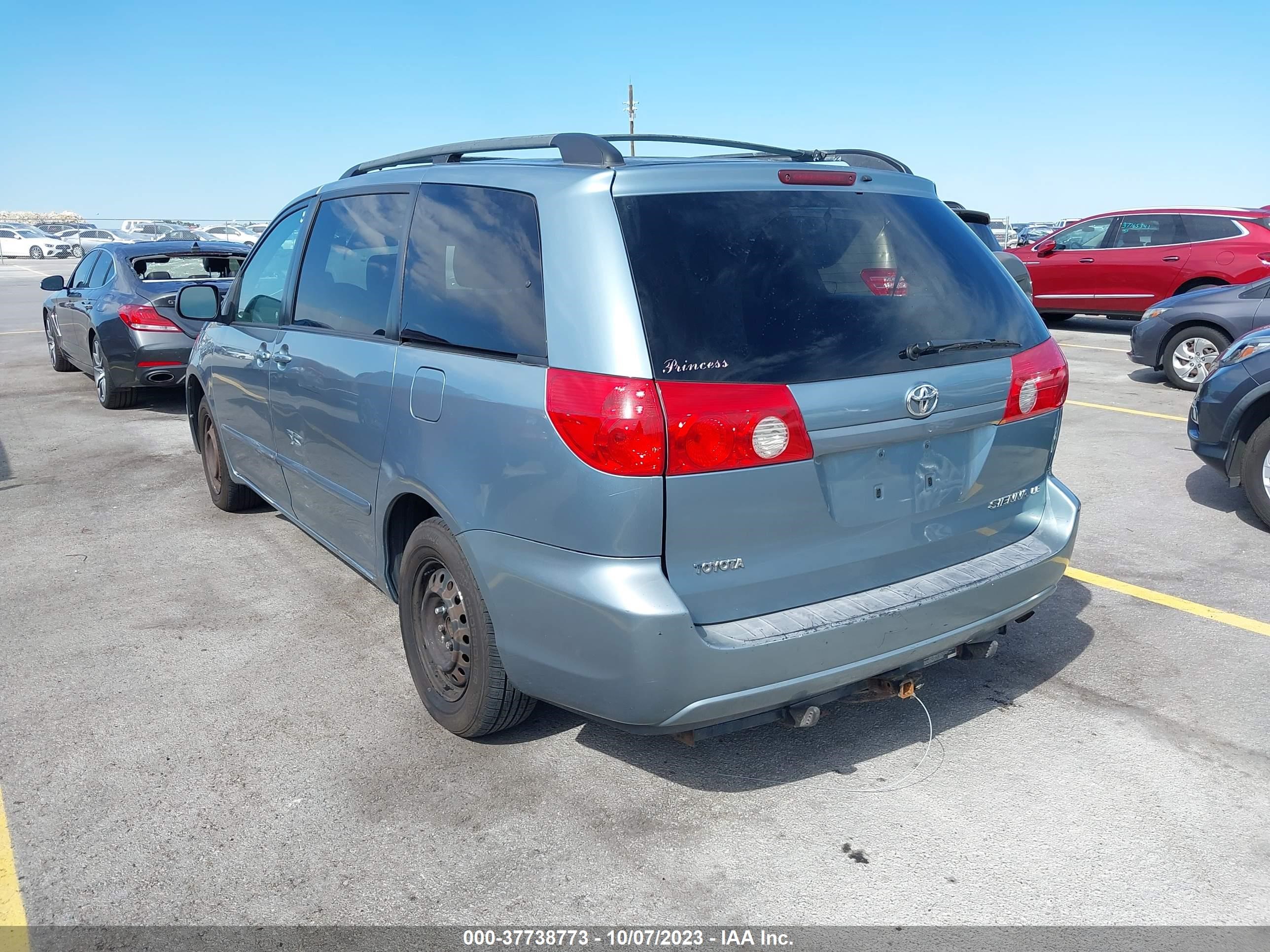 Photo 2 VIN: 5TDZA23C86S446781 - TOYOTA SIENNA 