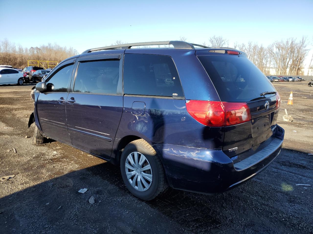 Photo 1 VIN: 5TDZA23C86S447901 - TOYOTA SIENNA 