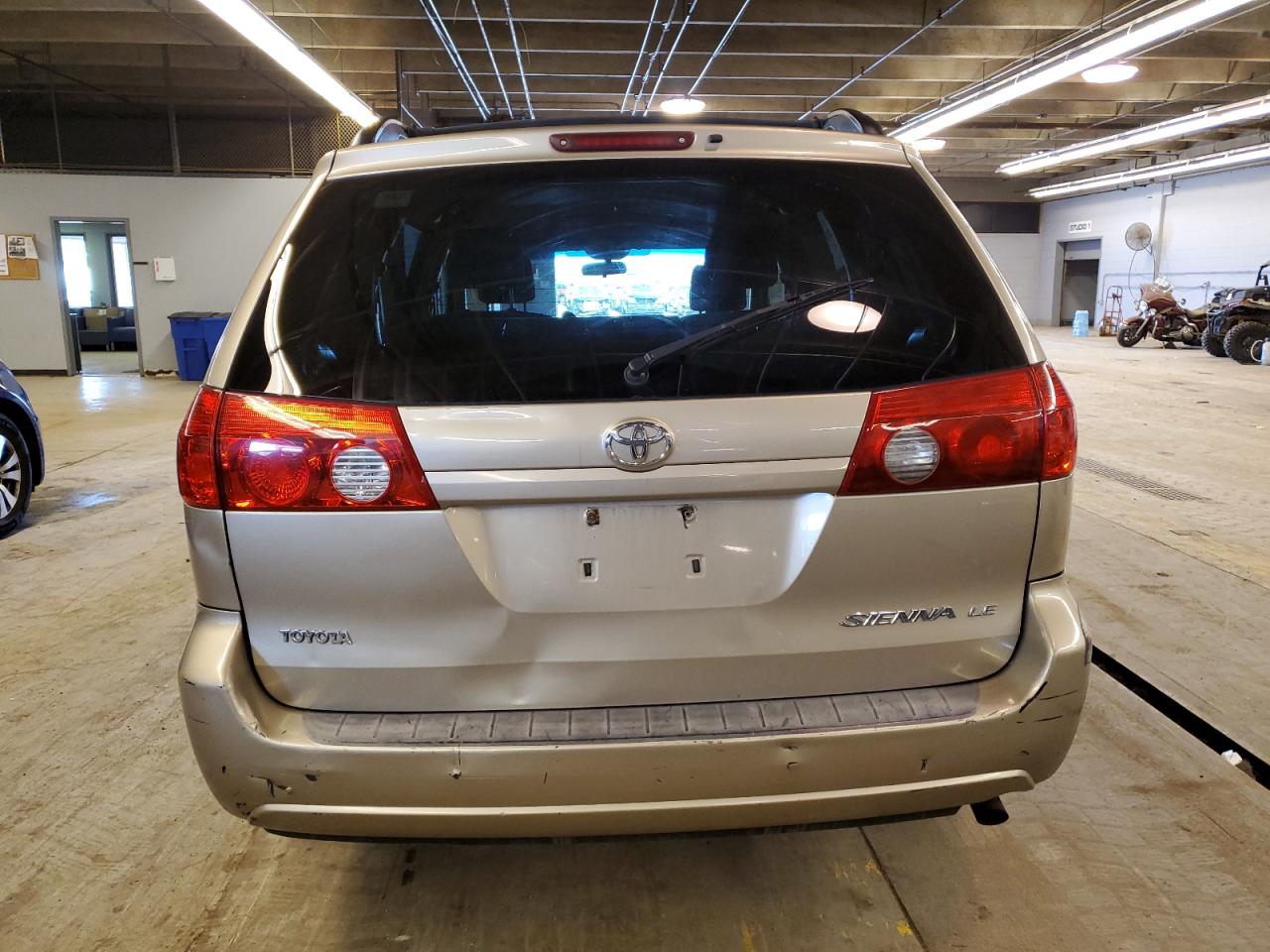 Photo 5 VIN: 5TDZA23C86S517414 - TOYOTA SIENNA 