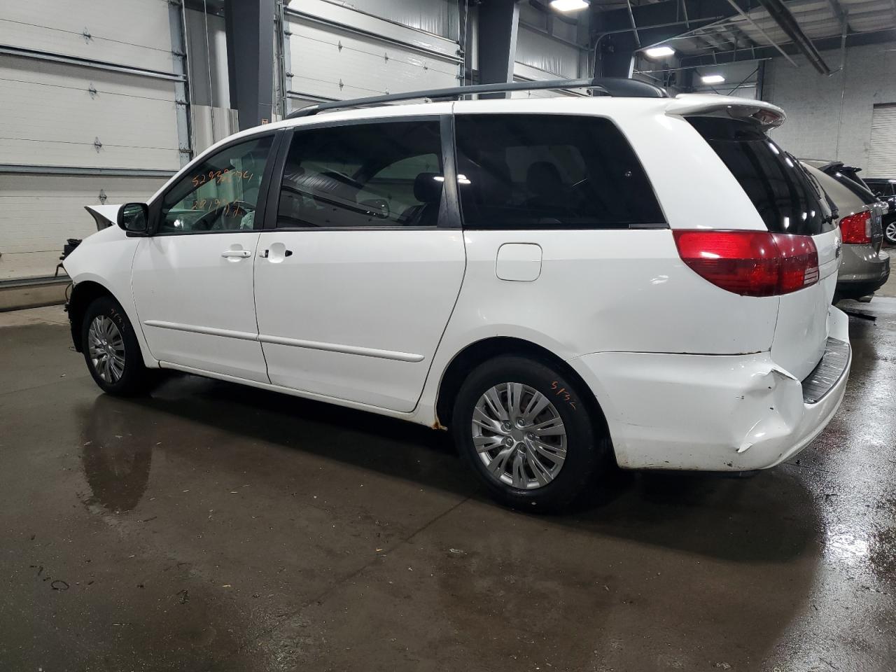 Photo 1 VIN: 5TDZA23C94S128360 - TOYOTA SIENNA 