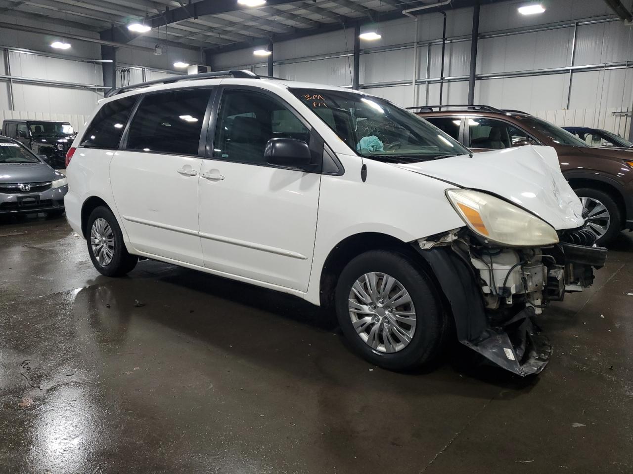 Photo 3 VIN: 5TDZA23C94S128360 - TOYOTA SIENNA 