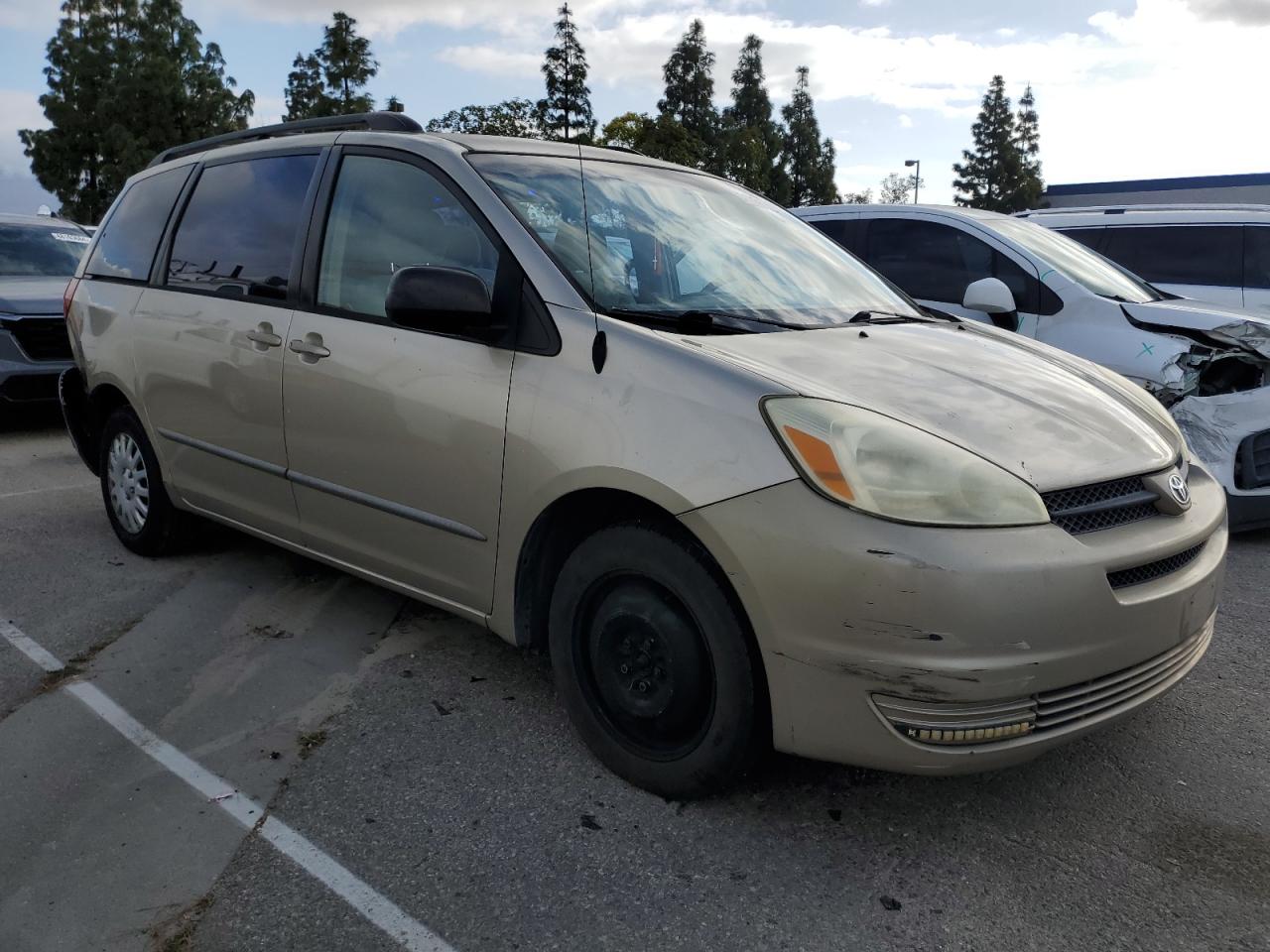 Photo 3 VIN: 5TDZA23C94S152495 - TOYOTA SIENNA 