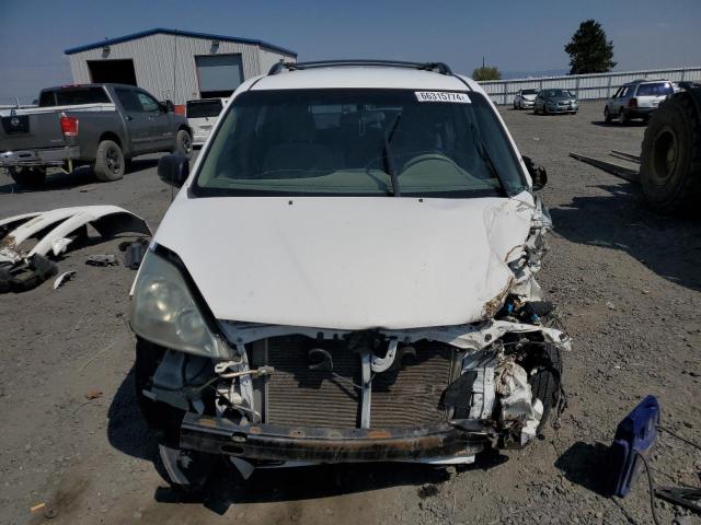 Photo 4 VIN: 5TDZA23C95S262917 - TOYOTA SIENNA CE 