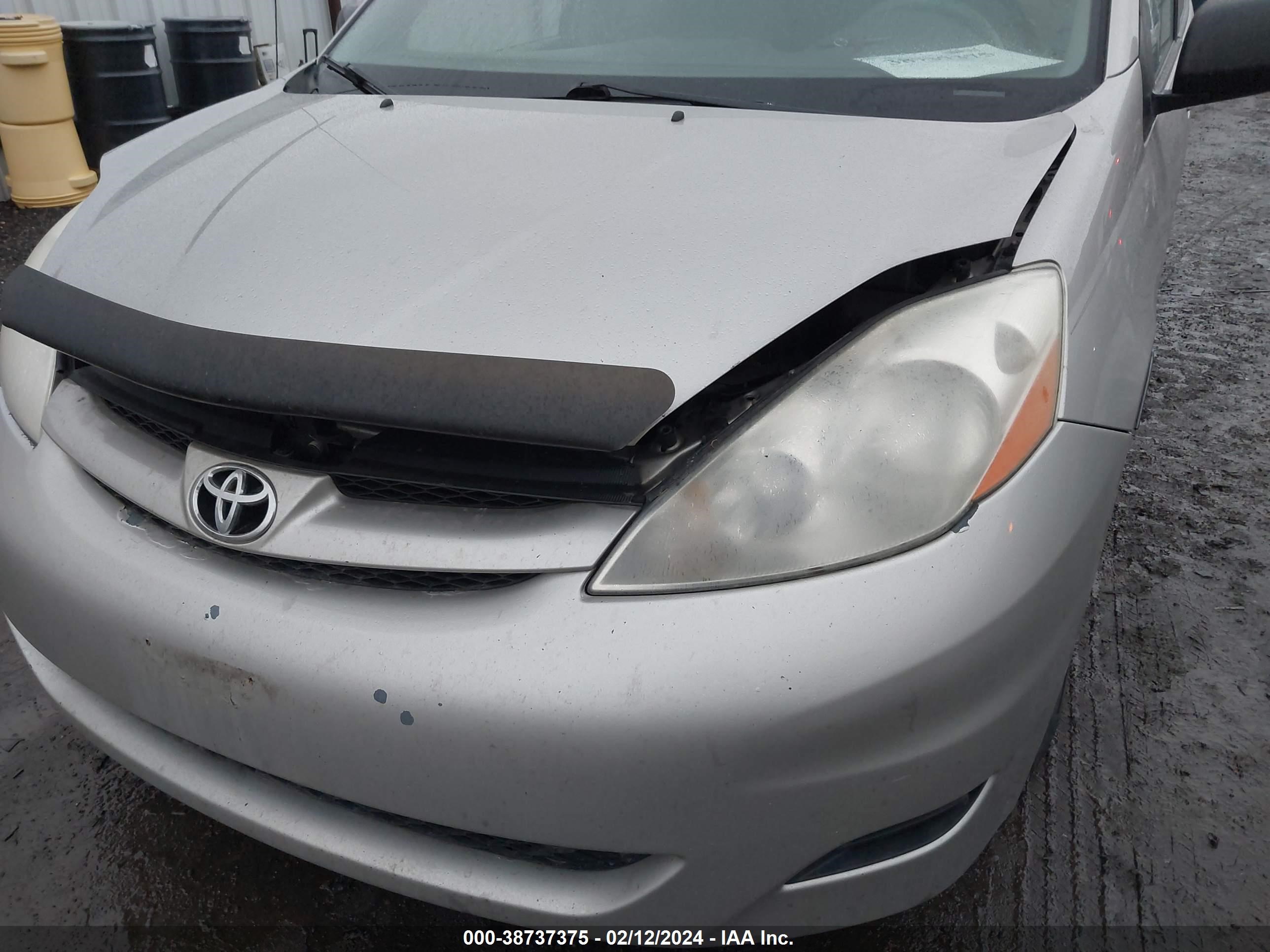 Photo 15 VIN: 5TDZA23C96S403227 - TOYOTA SIENNA 