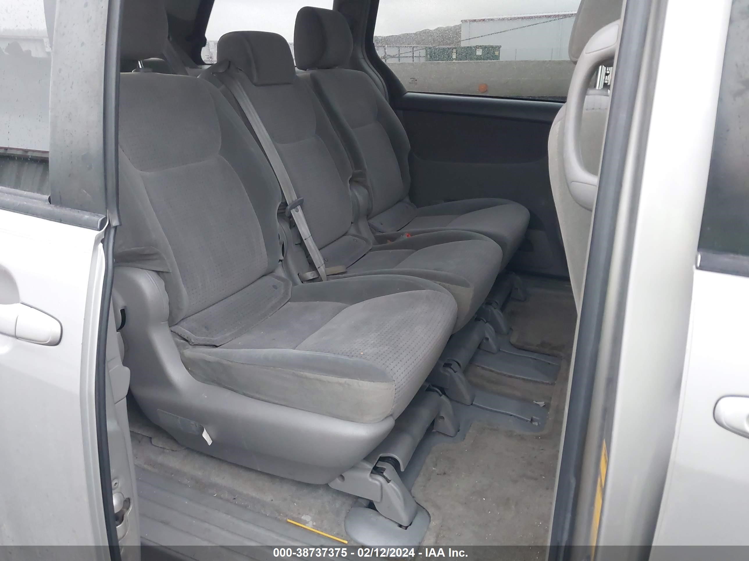 Photo 7 VIN: 5TDZA23C96S403227 - TOYOTA SIENNA 