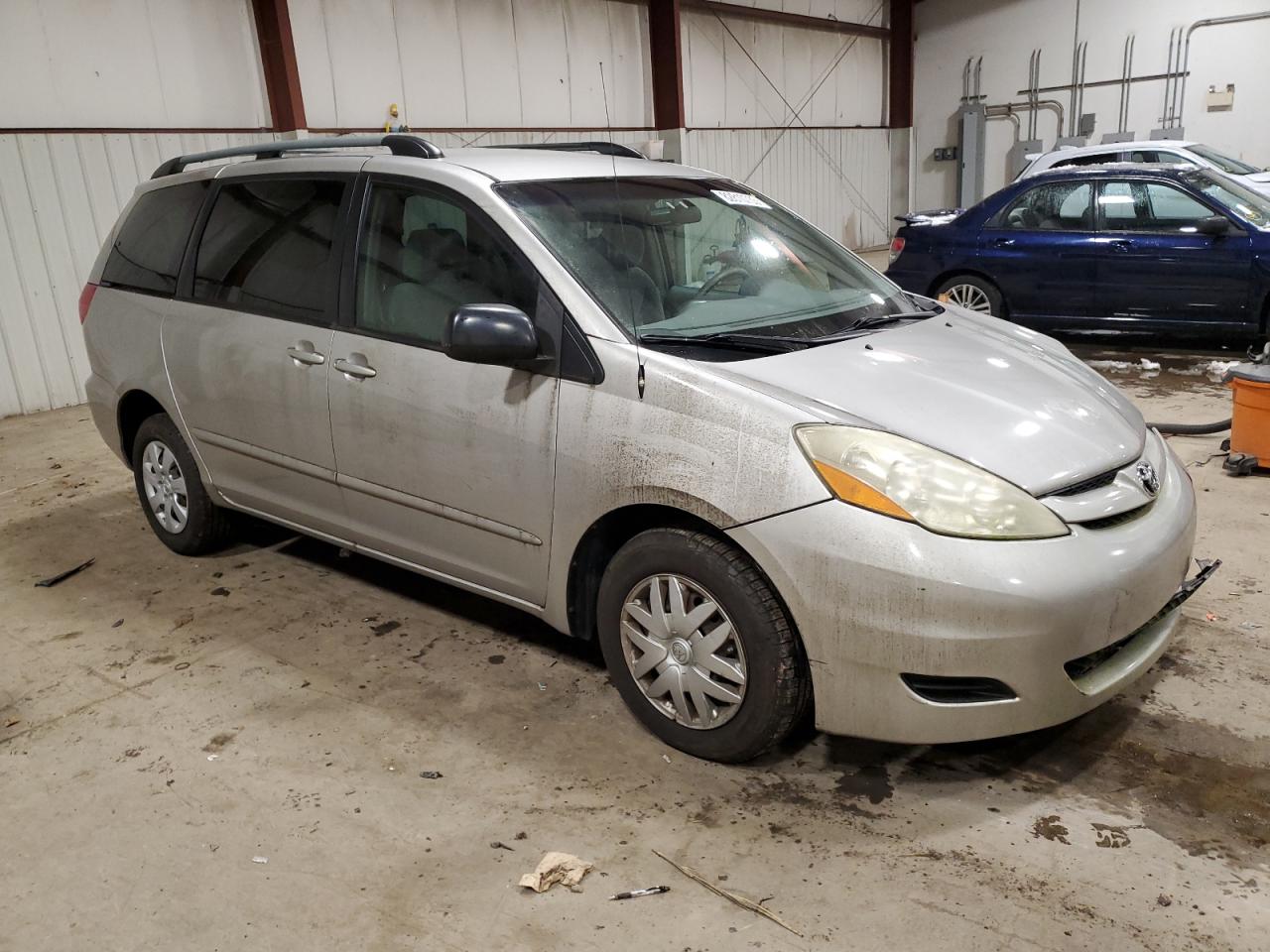 Photo 3 VIN: 5TDZA23C96S481278 - TOYOTA SIENNA 