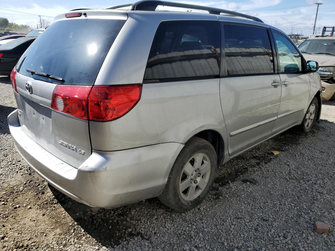 Photo 2 VIN: 5TDZA23C96S500296 - TOYOTA SIENNA 