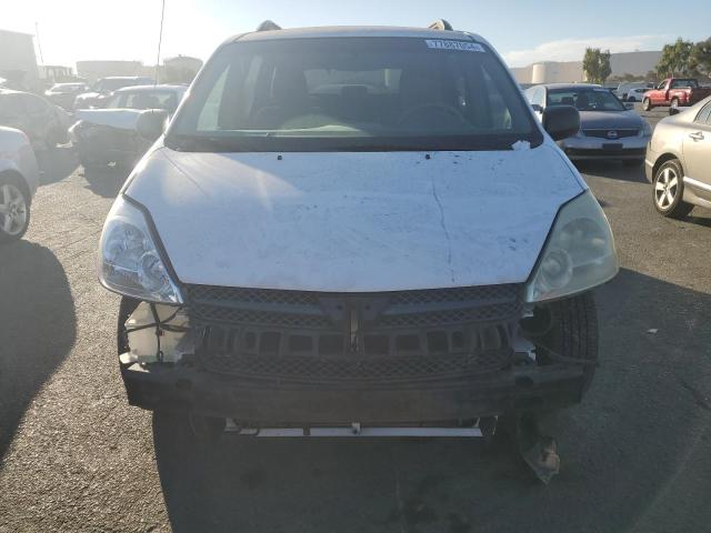 Photo 4 VIN: 5TDZA23CX4S020426 - TOYOTA SIENNA CE 