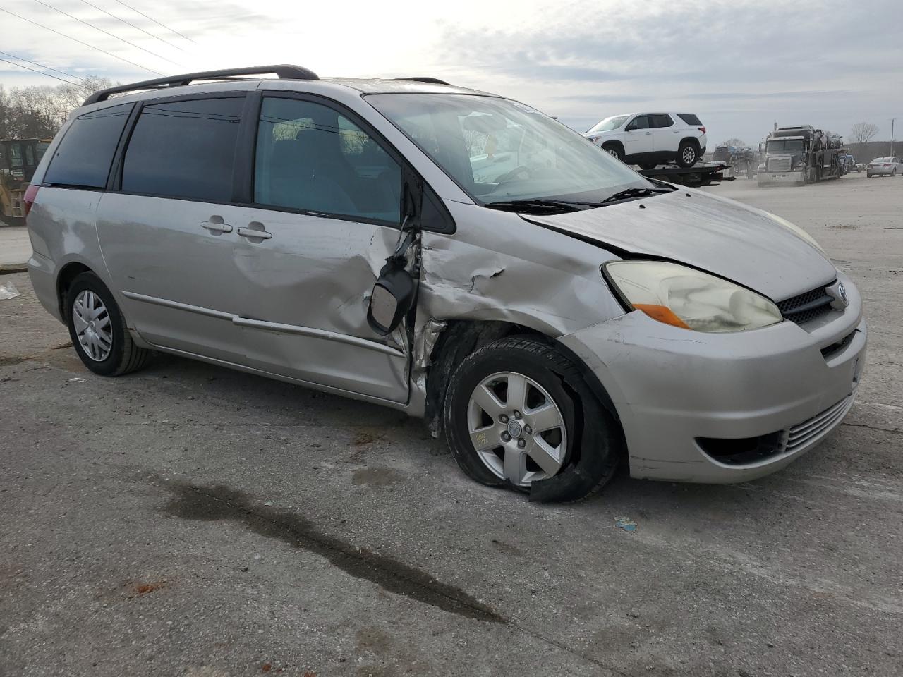 Photo 3 VIN: 5TDZA23CX4S023245 - TOYOTA SIENNA 