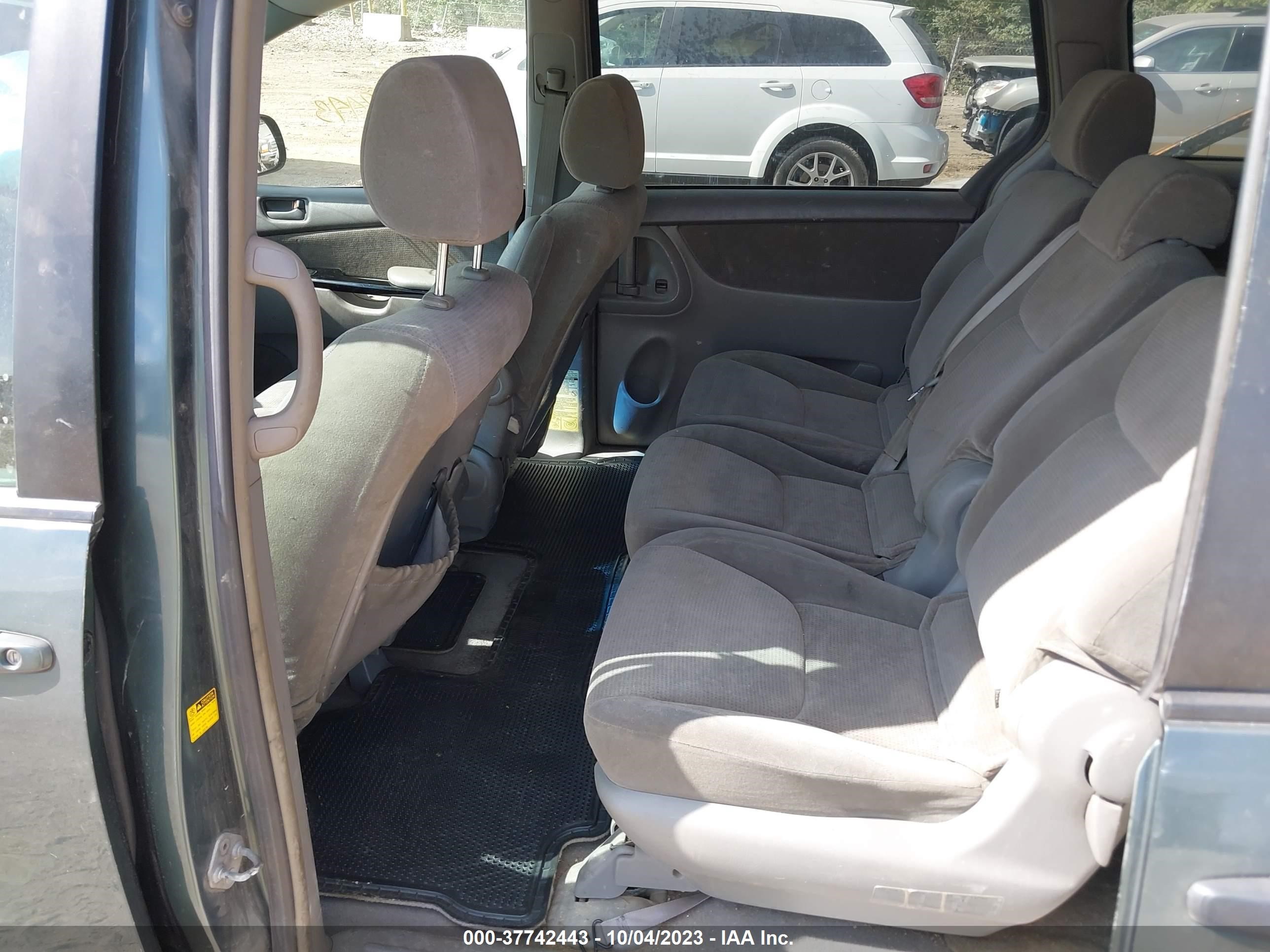 Photo 7 VIN: 5TDZA23CX4S036495 - TOYOTA SIENNA 