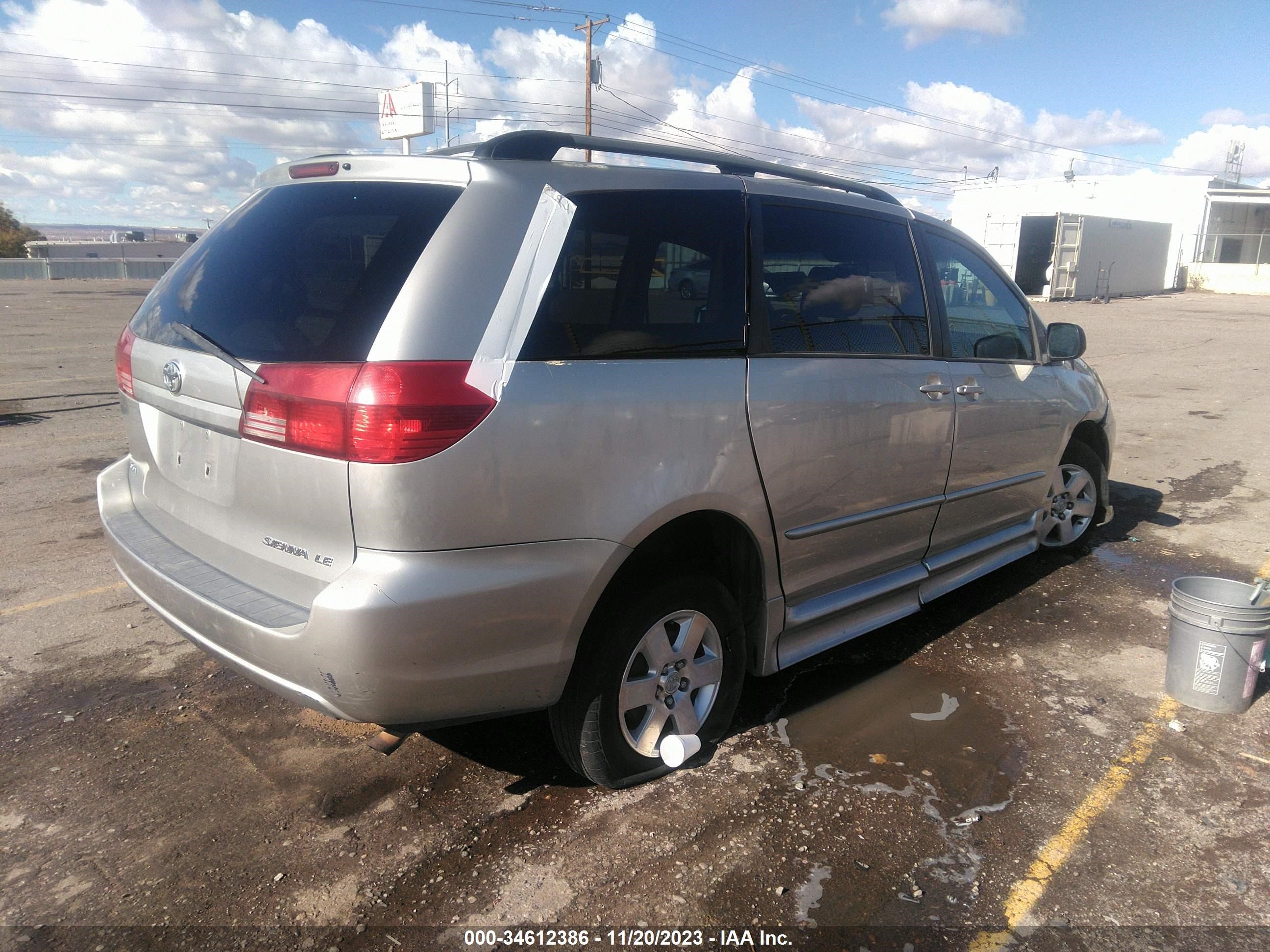 Photo 3 VIN: 5TDZA23CX4S084367 - TOYOTA SIENNA 