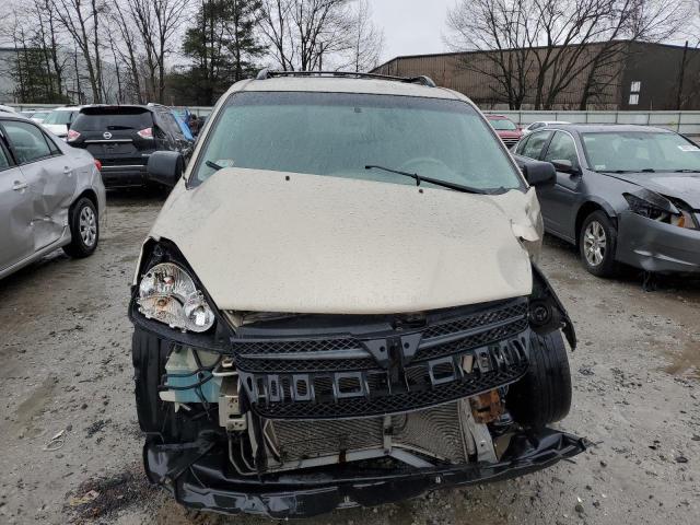 Photo 4 VIN: 5TDZA23CX5S246127 - TOYOTA SIENNA CE 