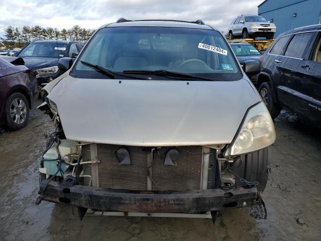 Photo 4 VIN: 5TDZA23CX5S352447 - TOYOTA SIENNA CE 