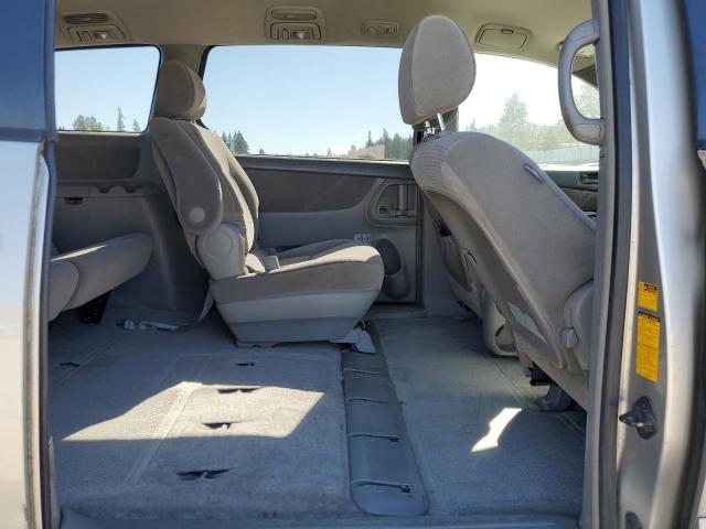 Photo 10 VIN: 5TDZA23CX6S475277 - TOYOTA SIENNA CE 