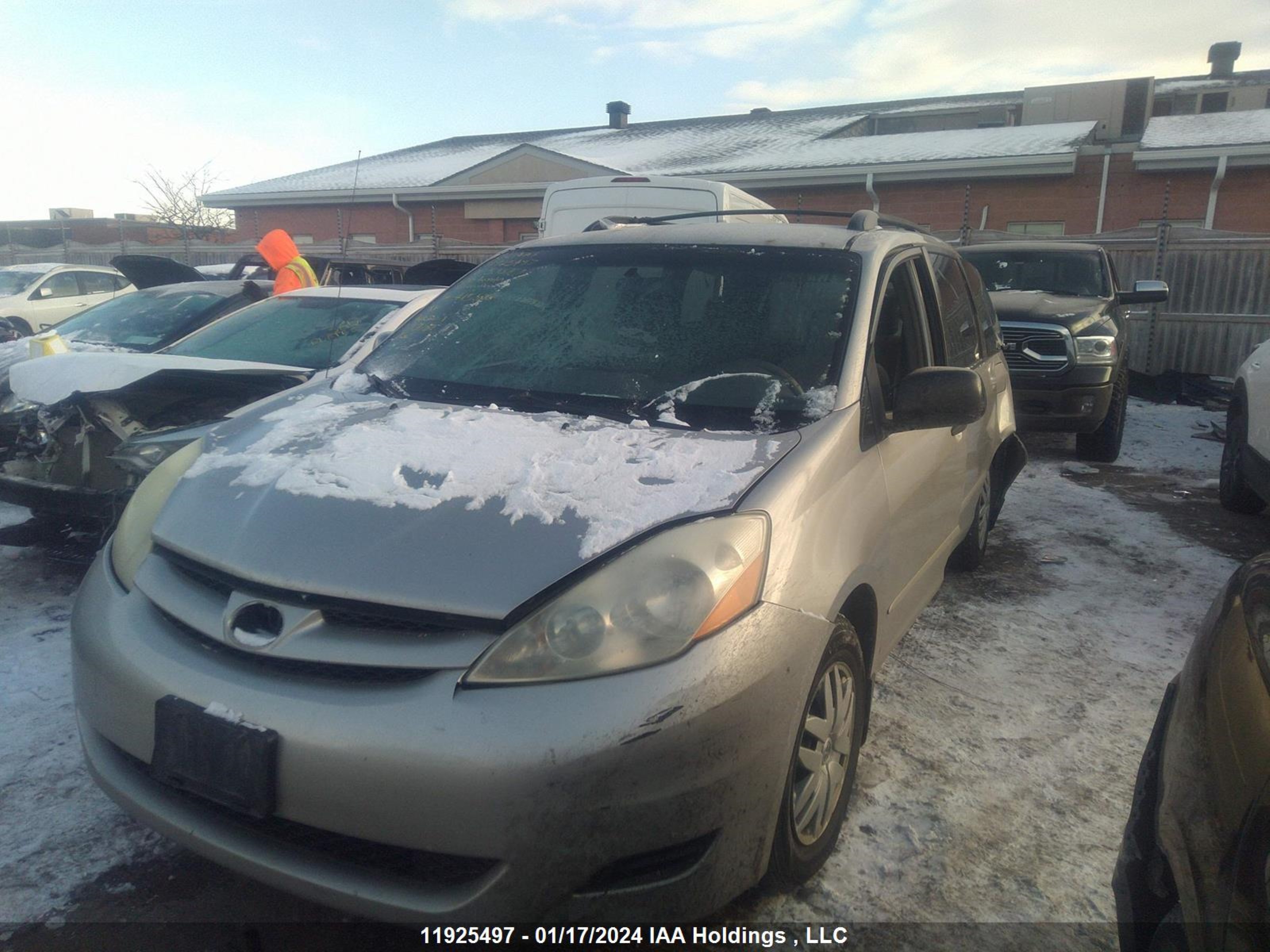 Photo 1 VIN: 5TDZA29C16S533767 - TOYOTA SIENNA 