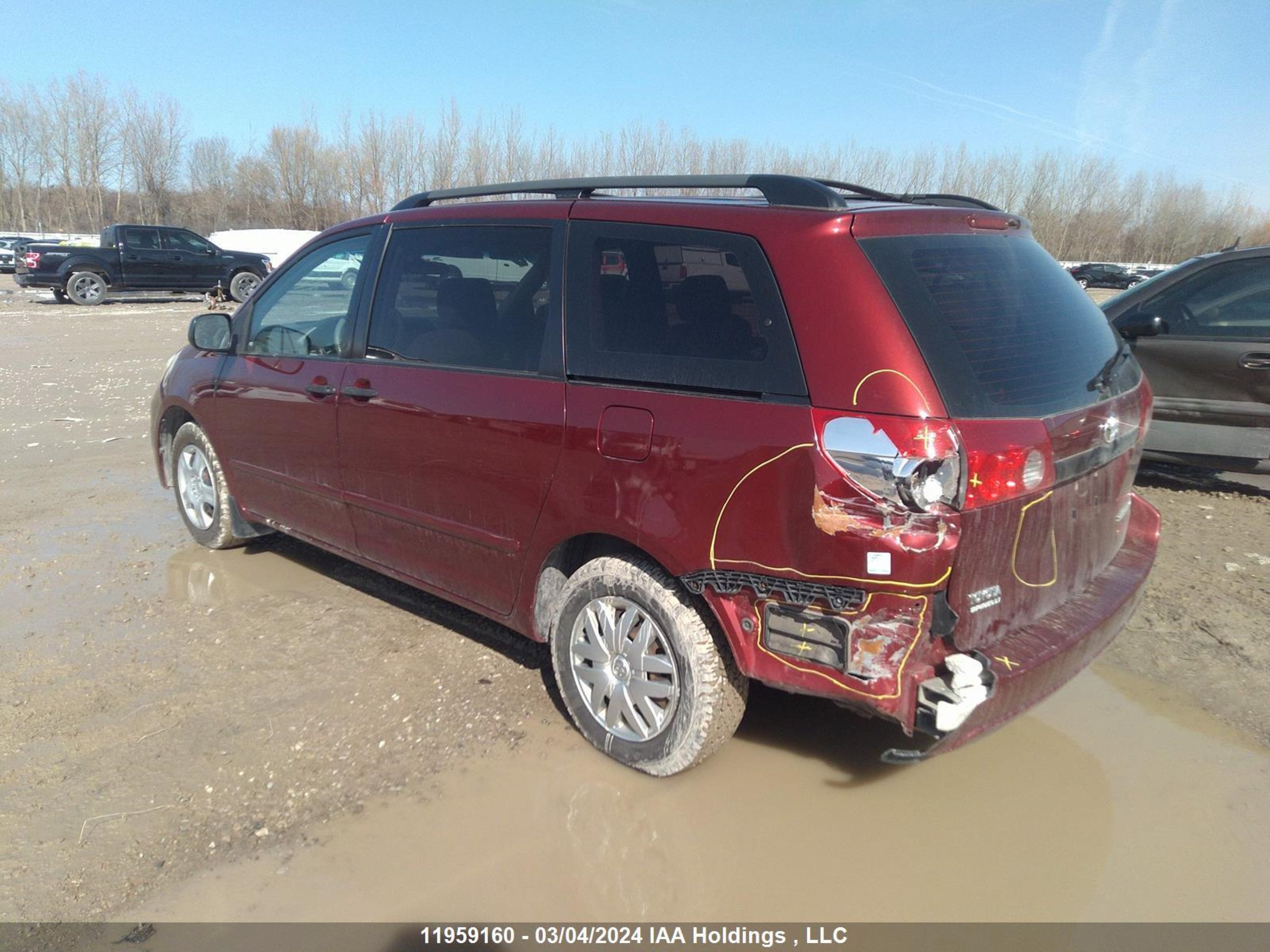 Photo 2 VIN: 5TDZA29C56S476280 - TOYOTA SIENNA 