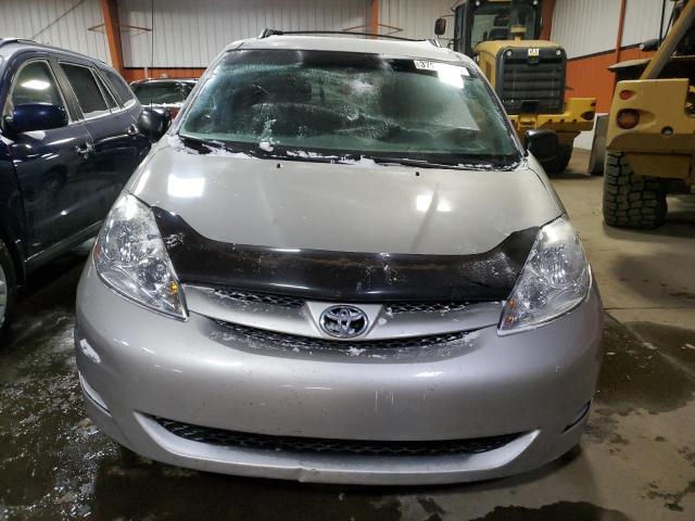 Photo 4 VIN: 5TDZA29C66S514776 - TOYOTA SIENNA CE 