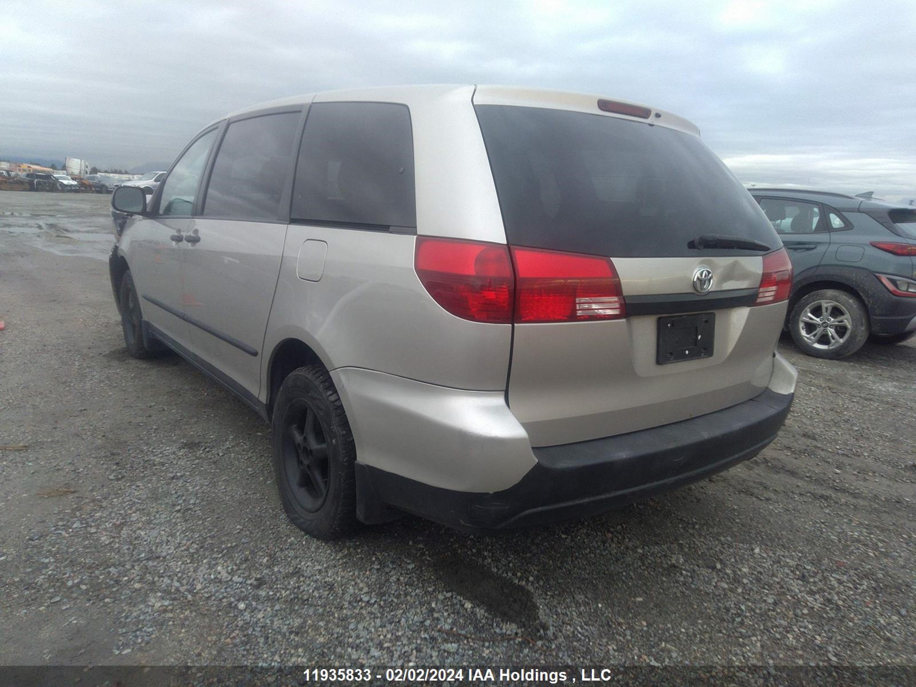 Photo 2 VIN: 5TDZA29C84S206831 - TOYOTA SIENNA 