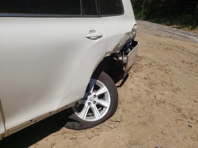 Photo 8 VIN: 5TDZA3EH0BS011410 - TOYOTA HIGHLANDER 