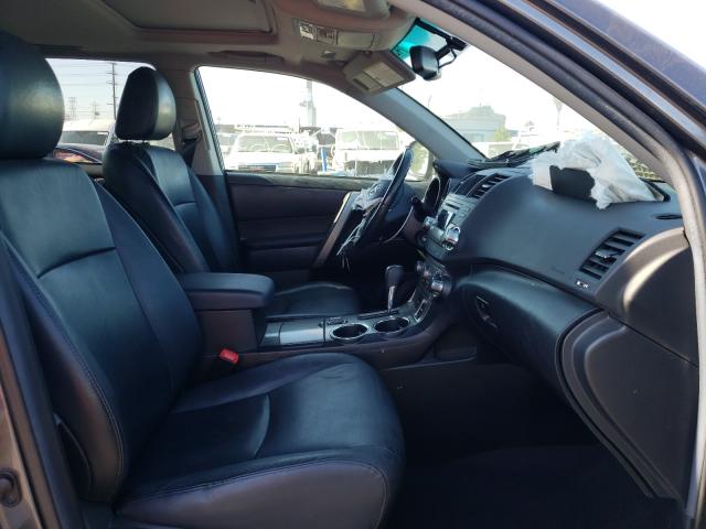 Photo 4 VIN: 5TDZA3EH2BS016902 - TOYOTA HIGHLANDER 