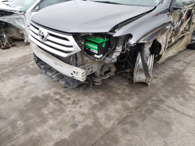 Photo 9 VIN: 5TDZA3EH4CS021827 - TOYOTA HIGHLANDER 