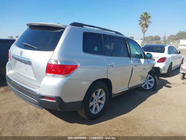 Photo 3 VIN: 5TDZA3EH5CS029600 - TOYOTA HIGHLANDER 