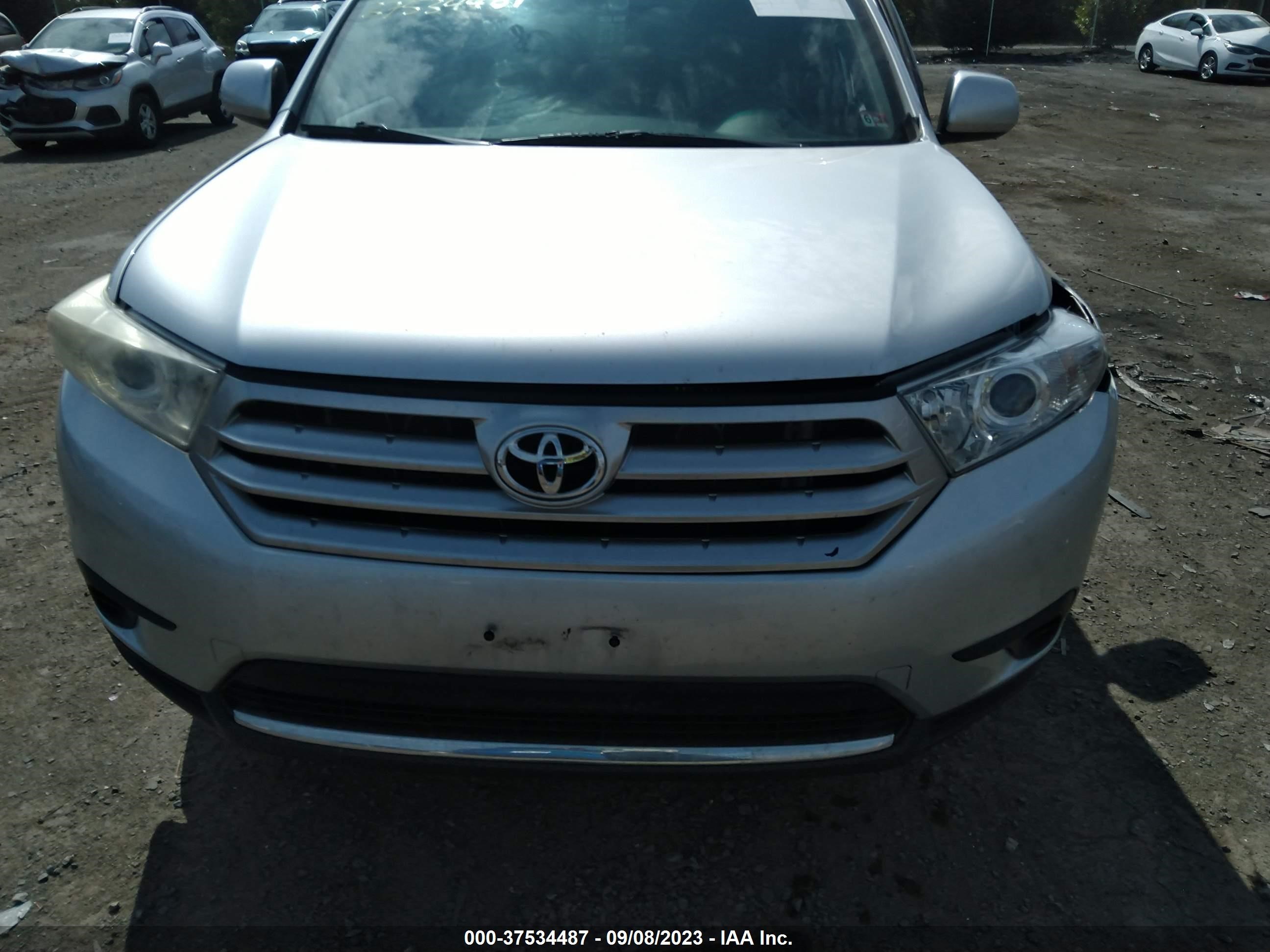 Photo 11 VIN: 5TDZA3EH5DS034555 - TOYOTA HIGHLANDER 