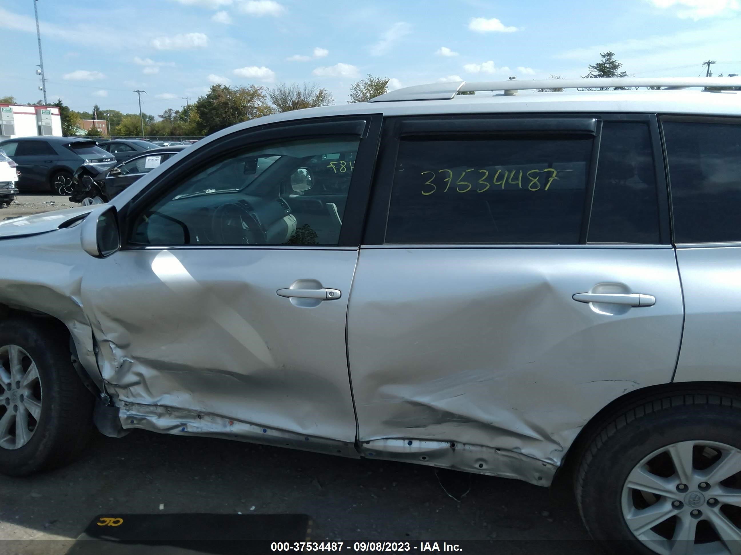 Photo 13 VIN: 5TDZA3EH5DS034555 - TOYOTA HIGHLANDER 