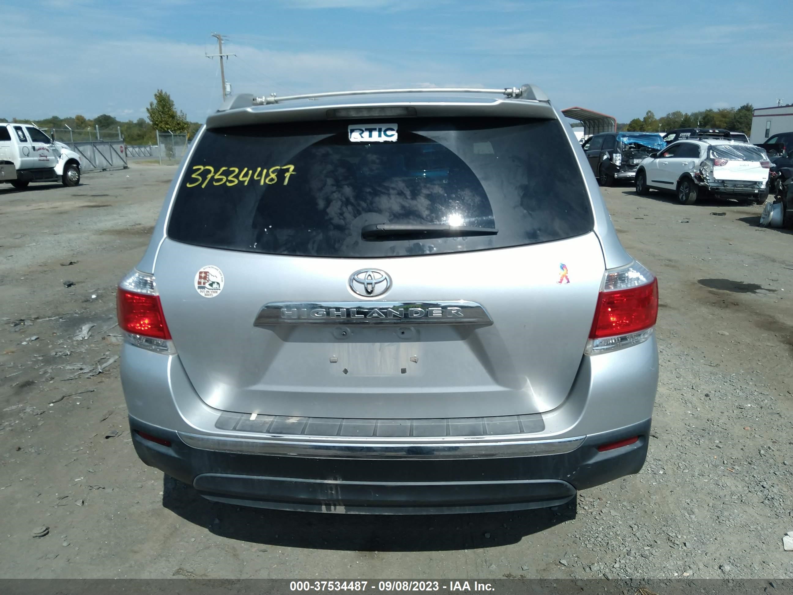 Photo 15 VIN: 5TDZA3EH5DS034555 - TOYOTA HIGHLANDER 