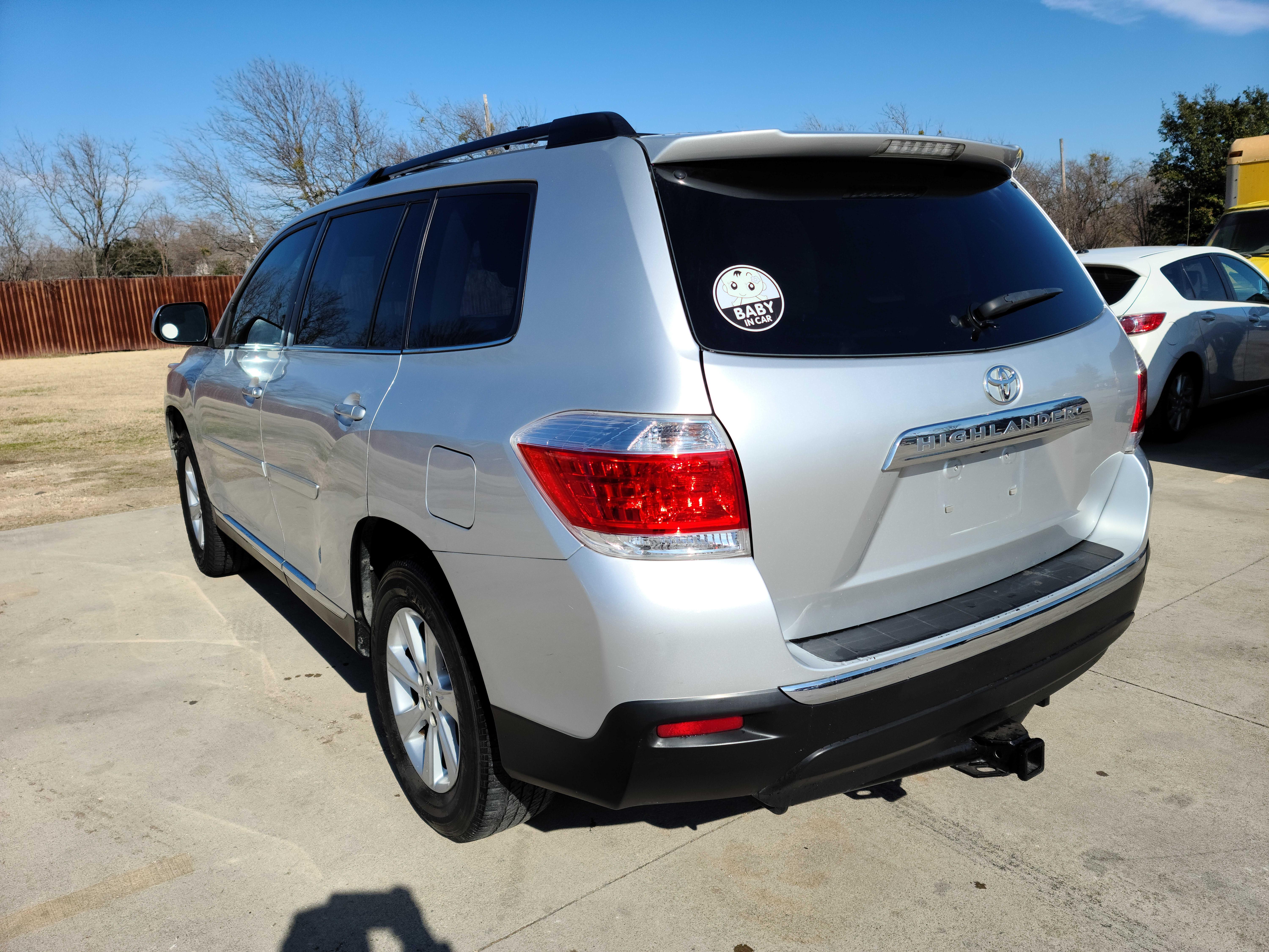 Photo 2 VIN: 5TDZA3EH8BS008450 - TOYOTA HIGHLANDER 